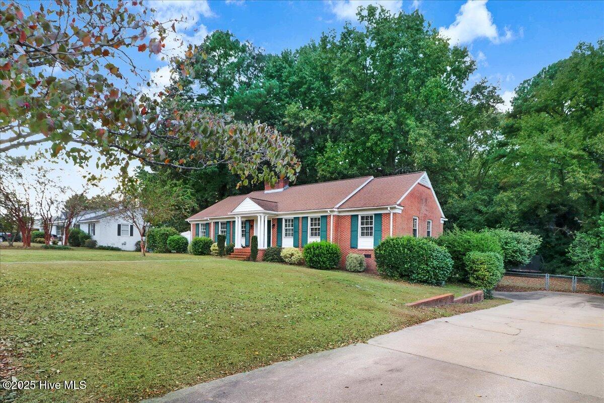 Homes for sale in Goldsboro, NC | 607 Gloucester Rd, Goldsboro, NC 27534 | MLS# 100534284