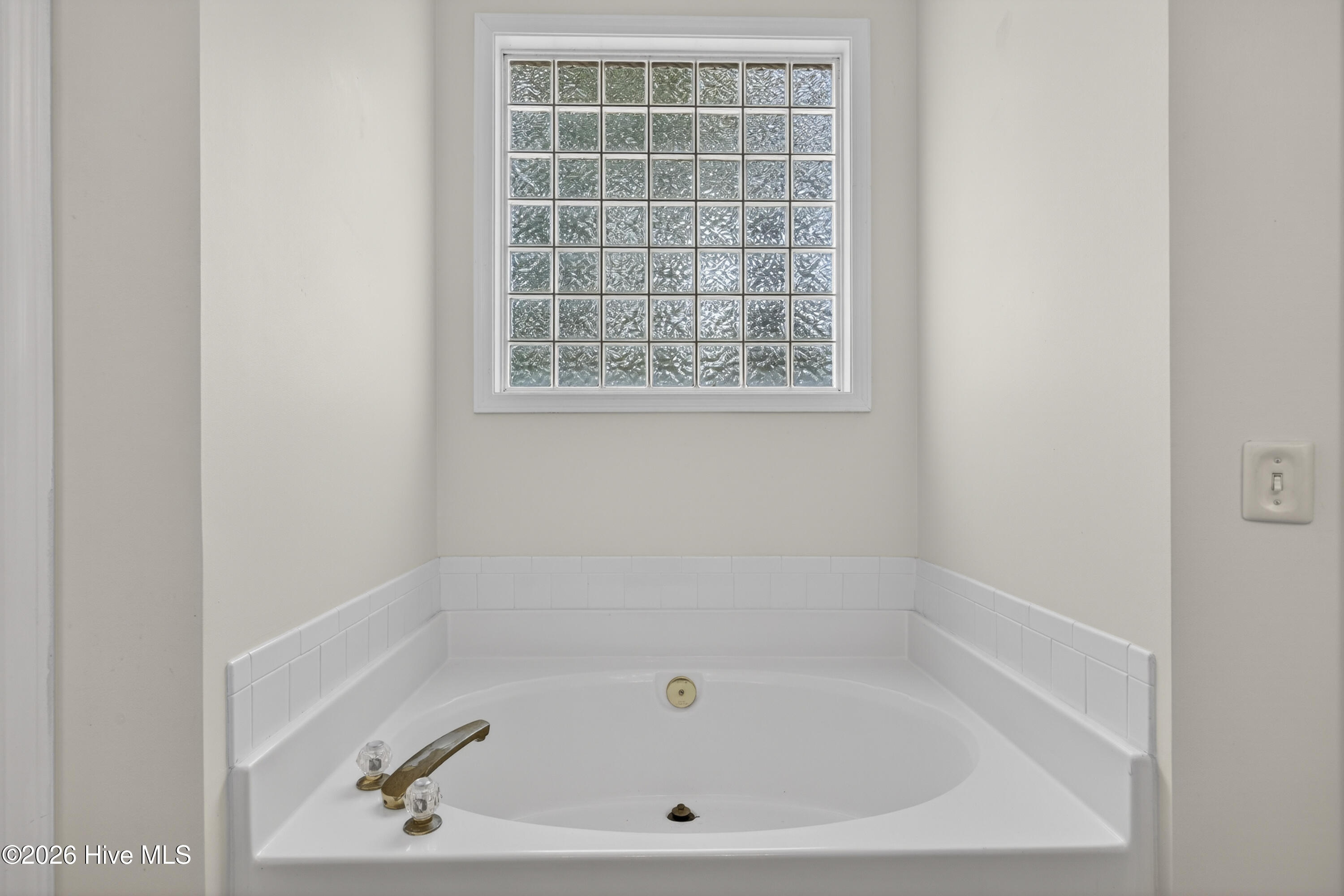 100565929 | Photo 37