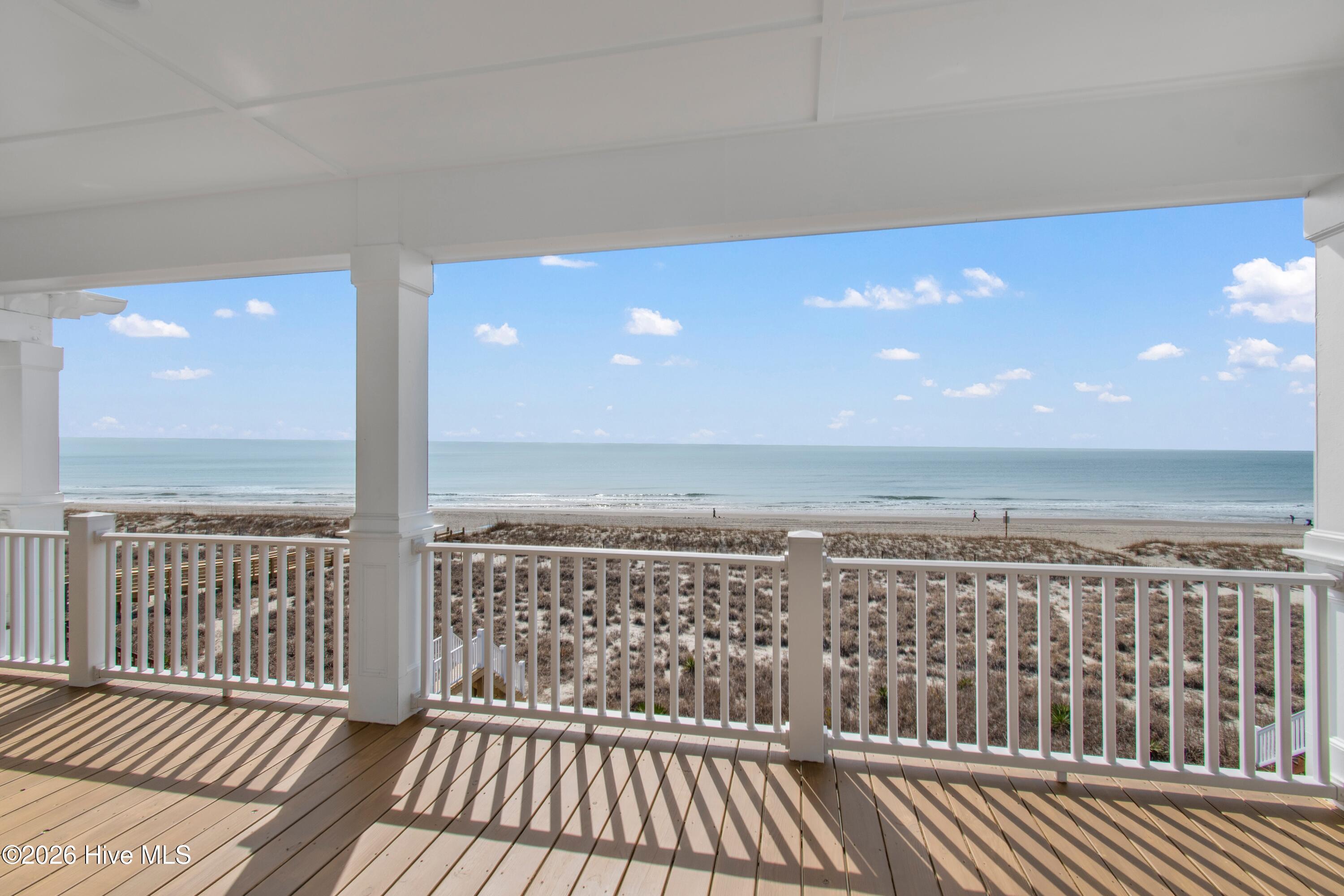 100525710 | Photo 70