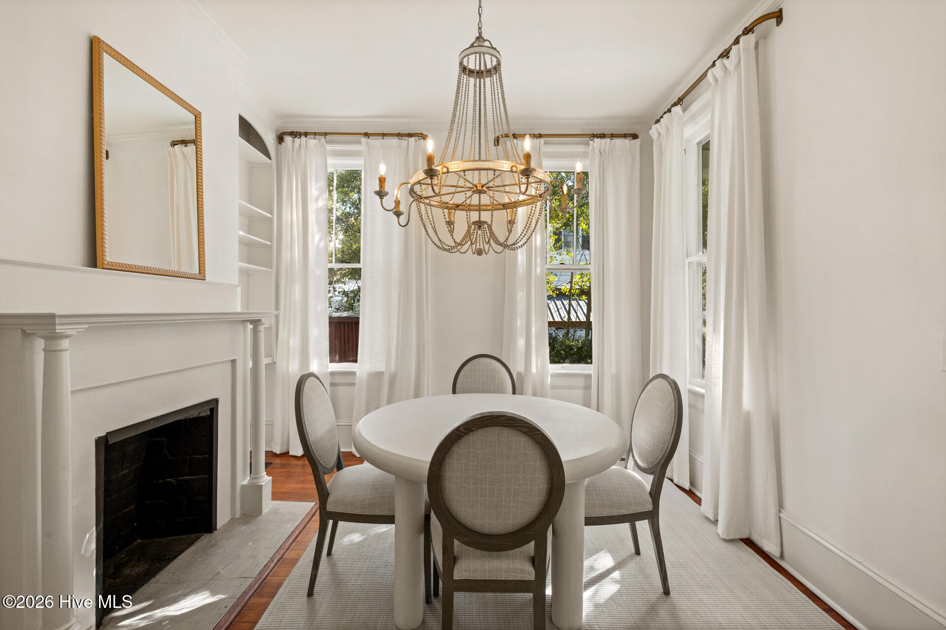 100556093 | Photo 11