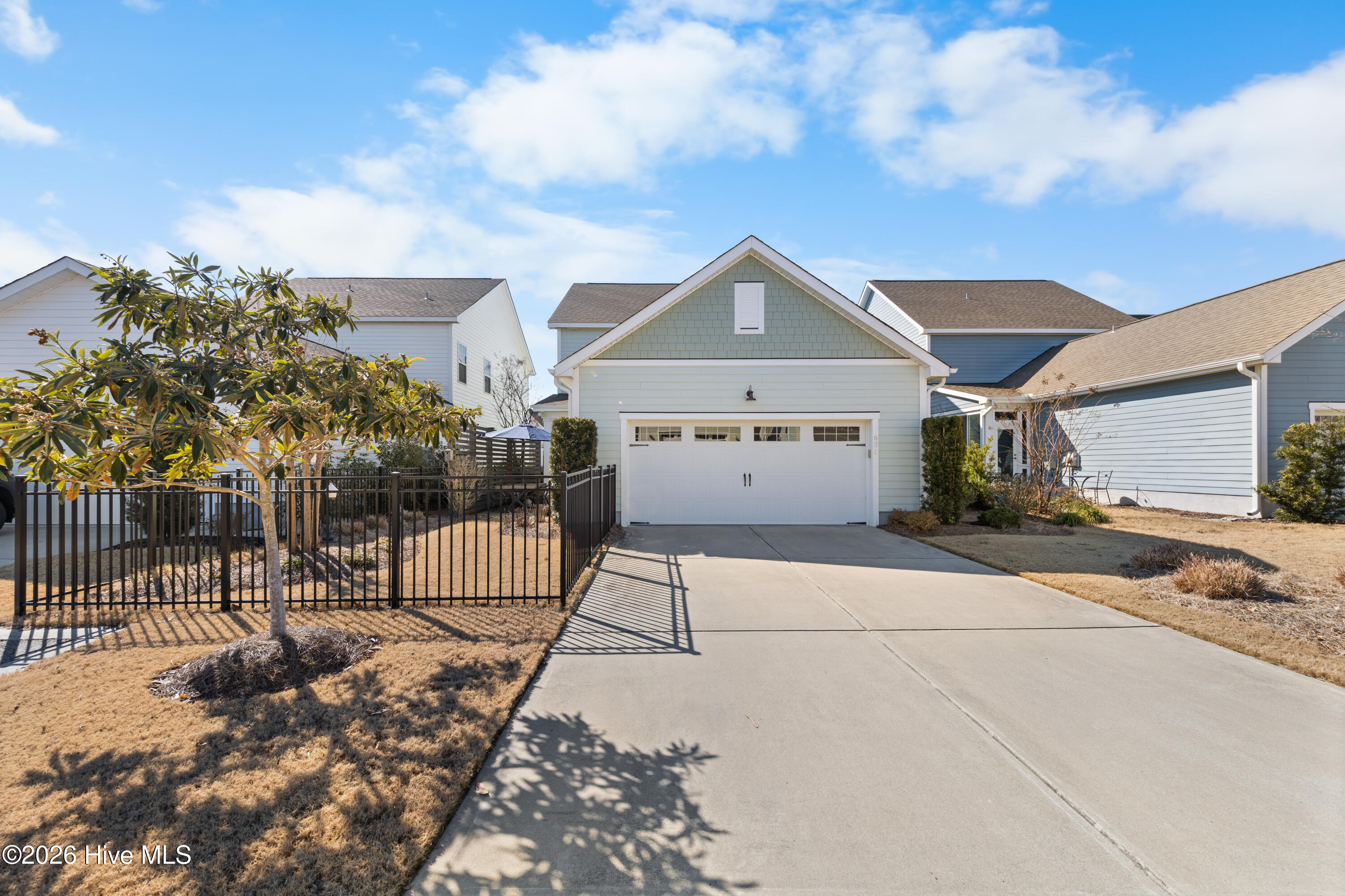 100561487 | Photo 37