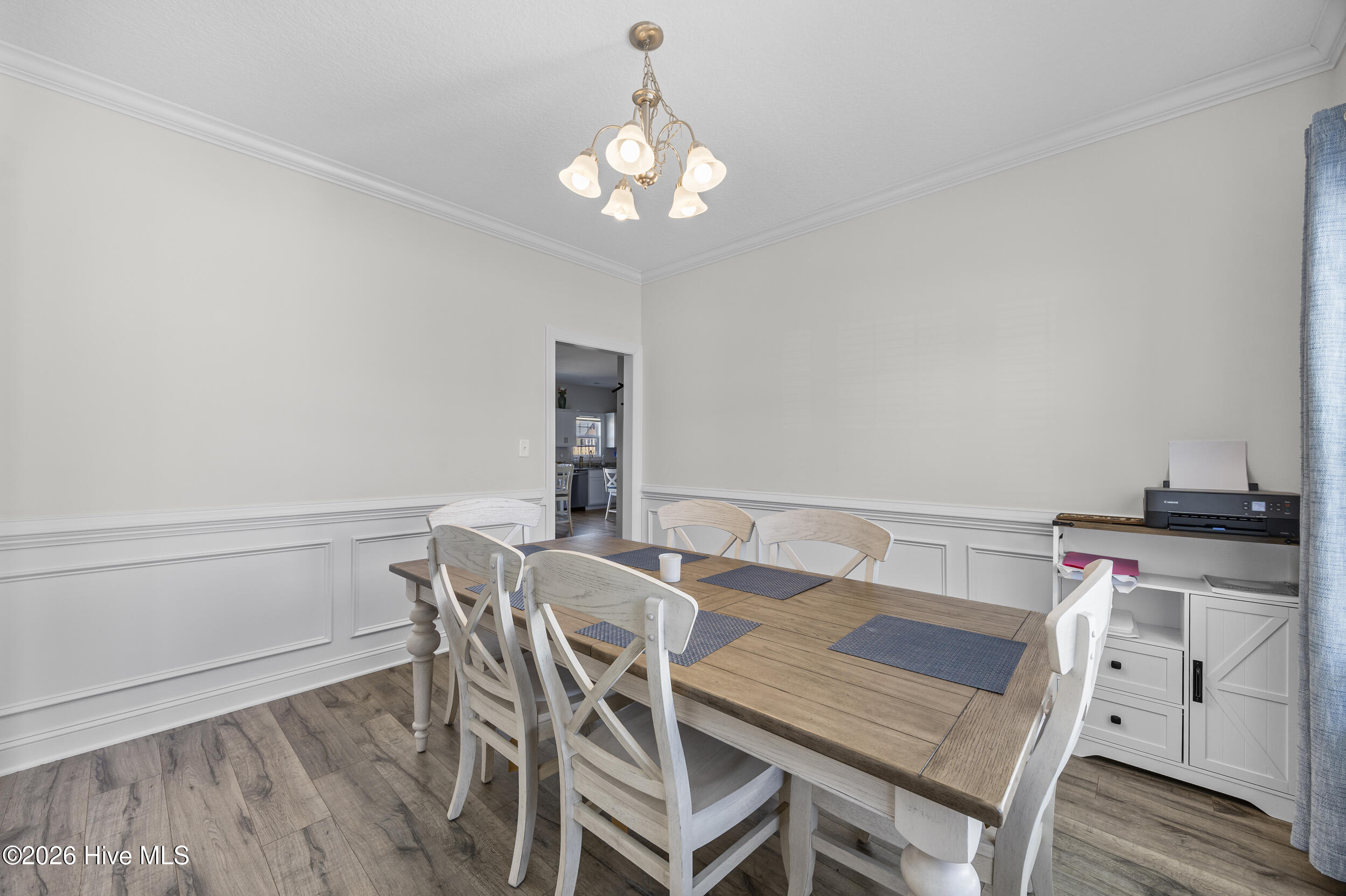 100555729 | Photo 10