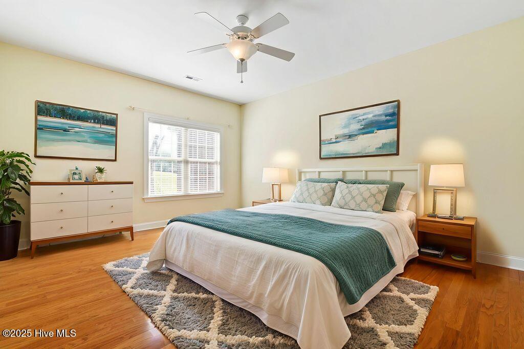 100536985 | Photo 15