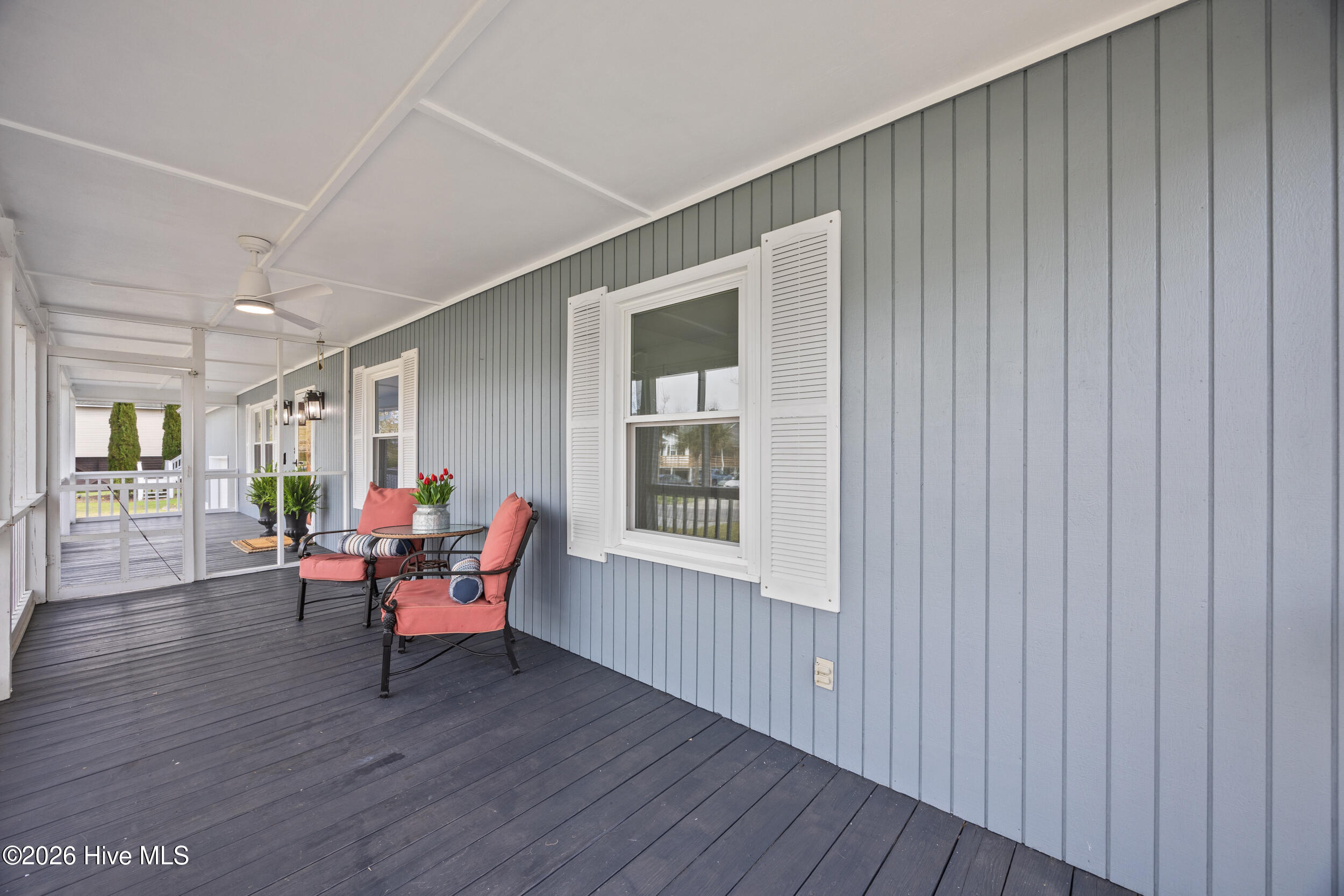 100559146 | Photo 11