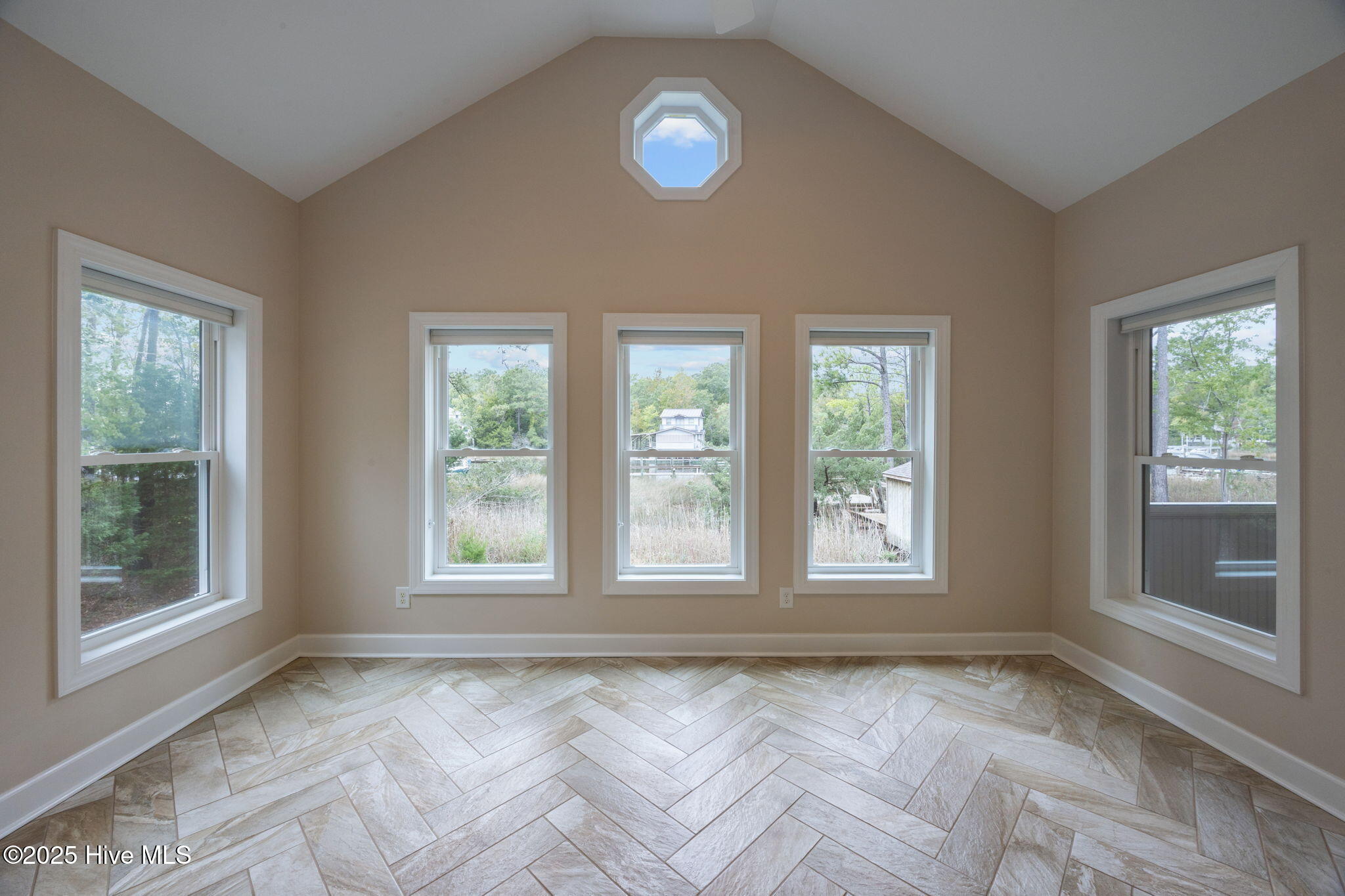 402 Whittaker Point Road,Oriental