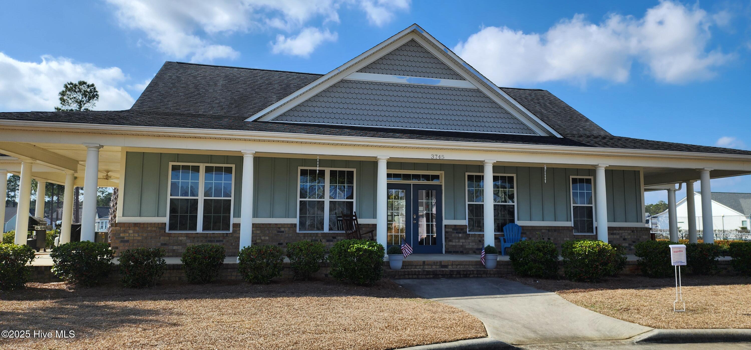 100491701 | Photo 52