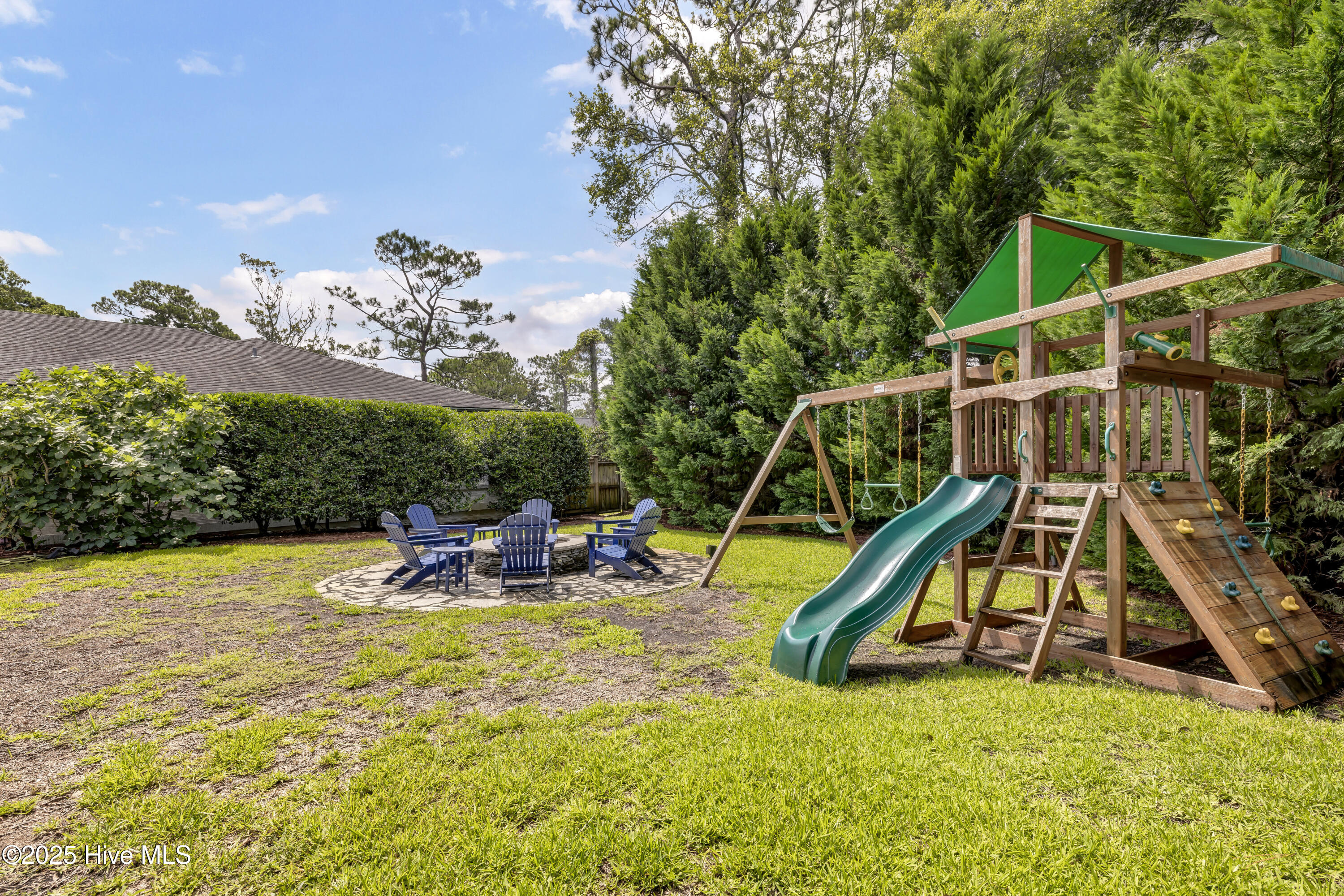 100519719 | Photo 49