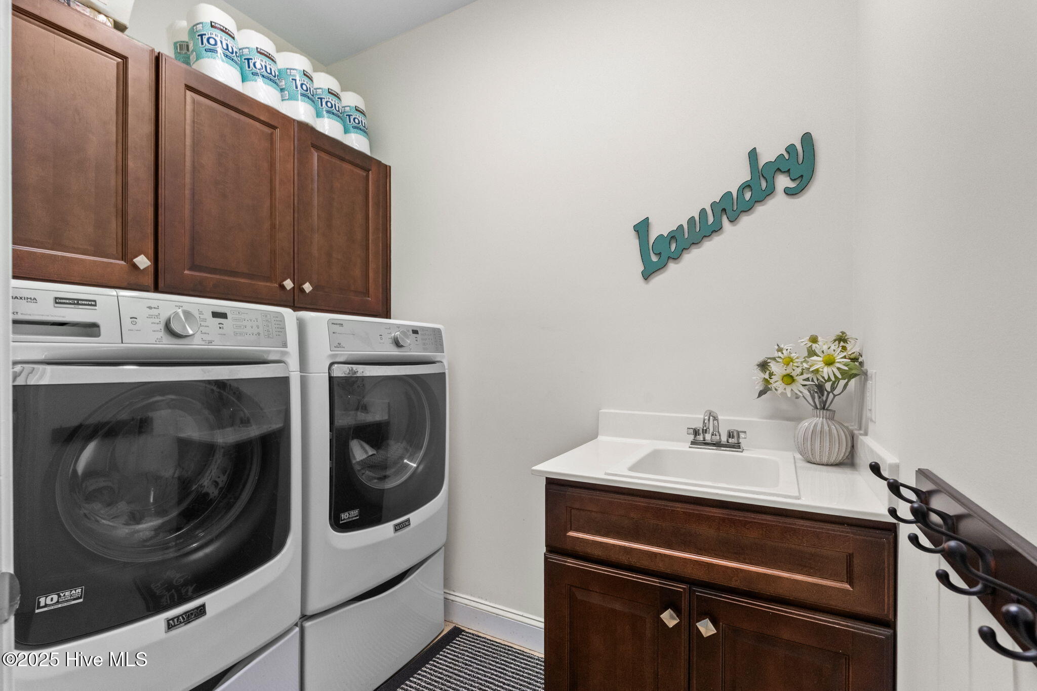 100551443 | Photo 34