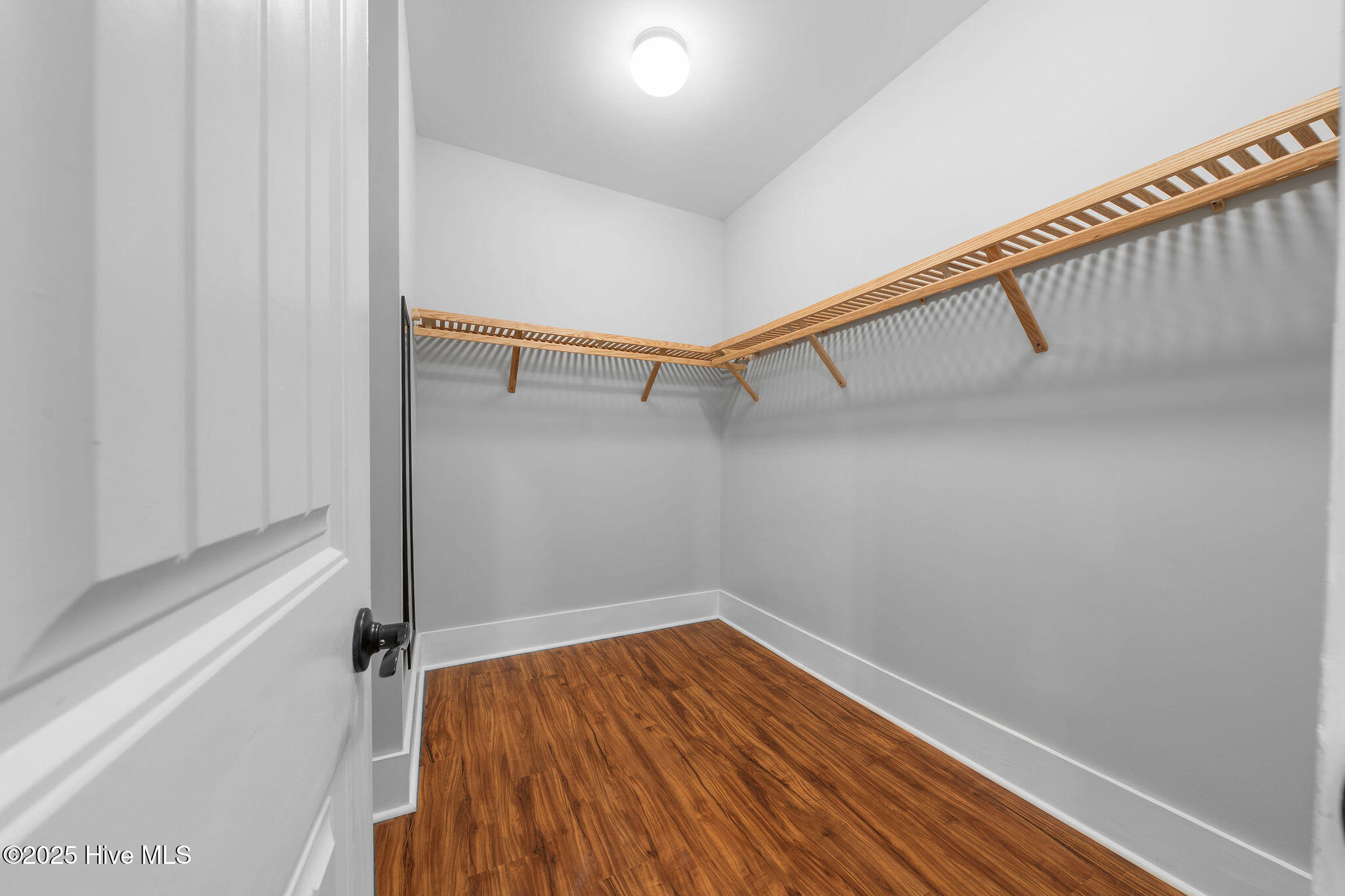 100536544 | Photo 38