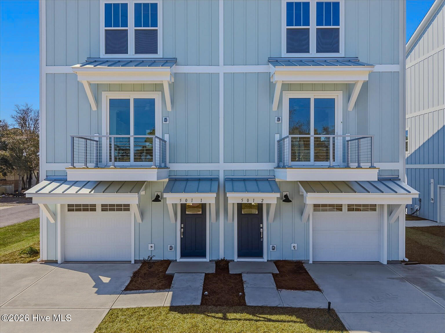 100561873 | Photo 46