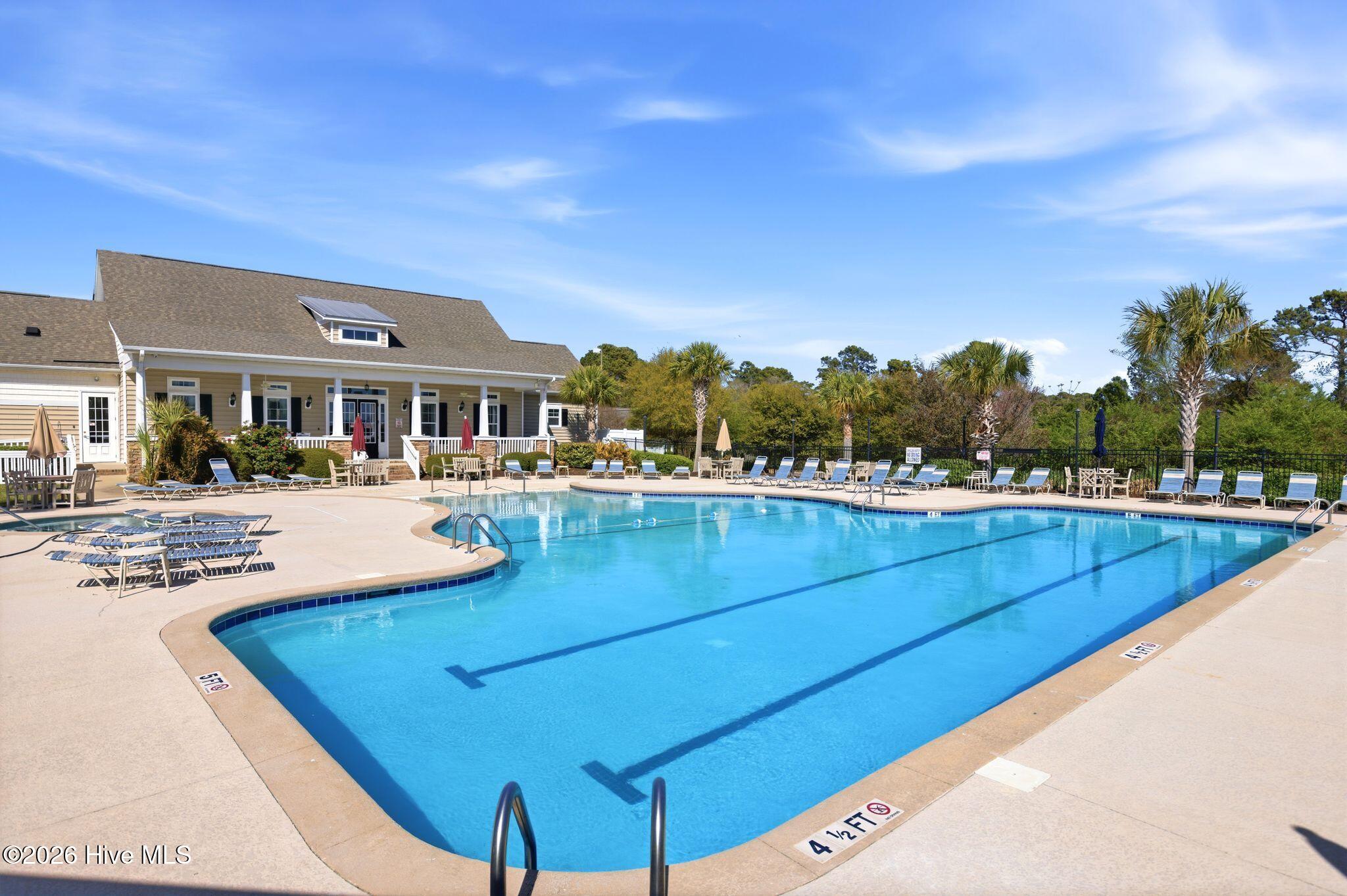 100564398 | Photo 45