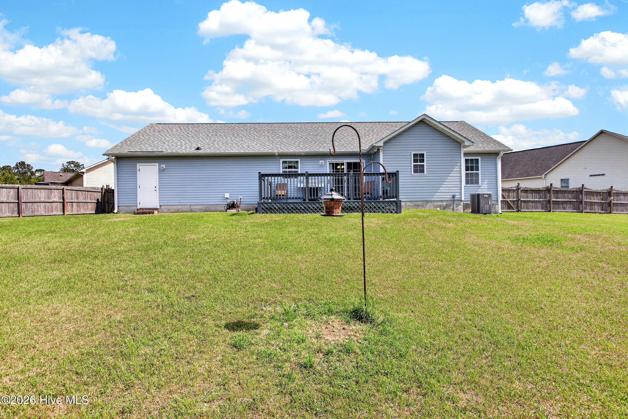 100566969 | Photo 20