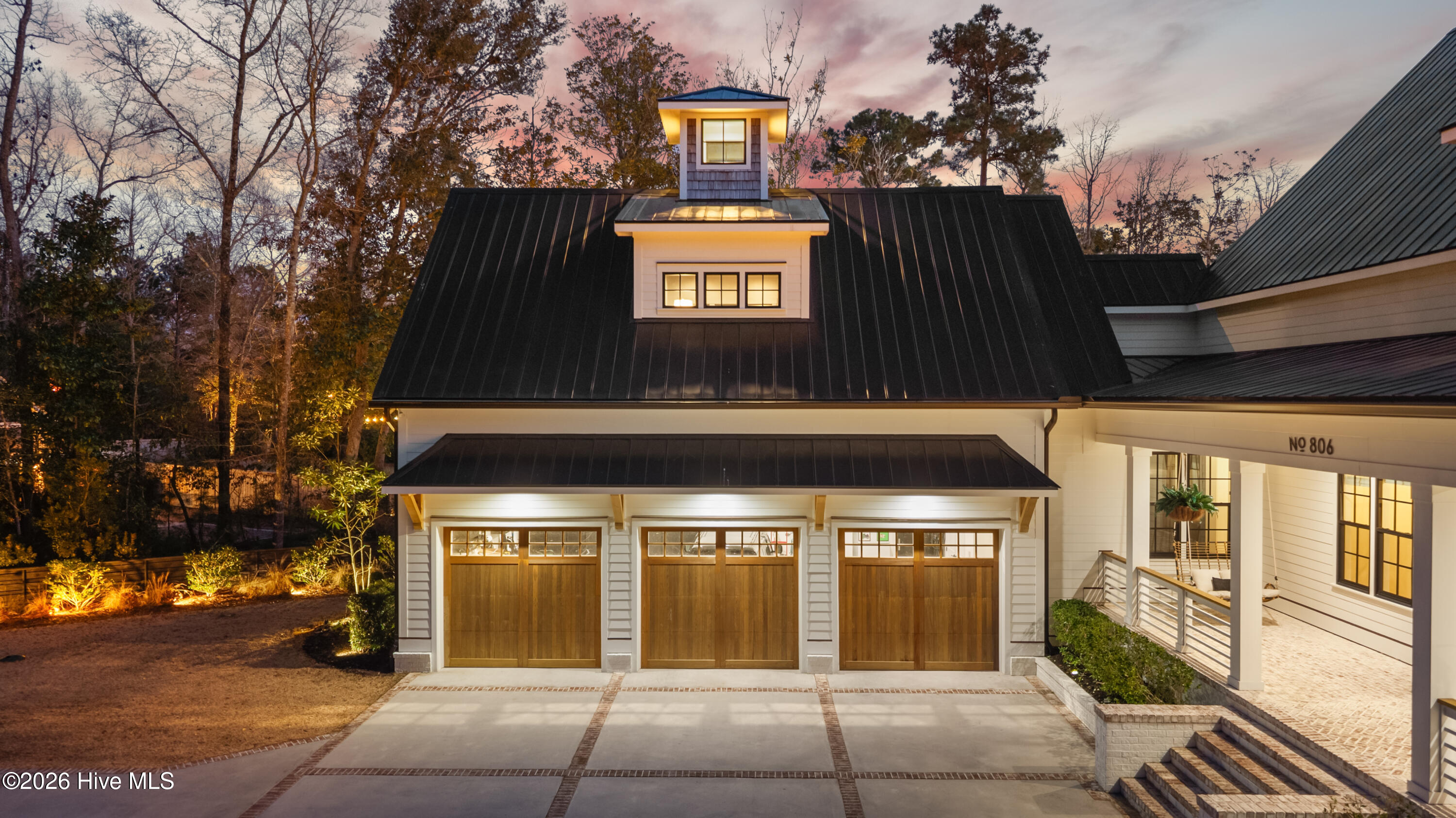 100554567 | Photo 80