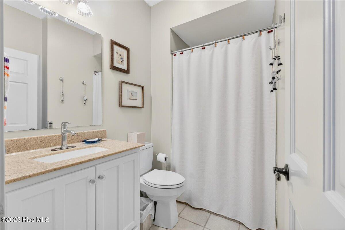 100540409 | Photo 24