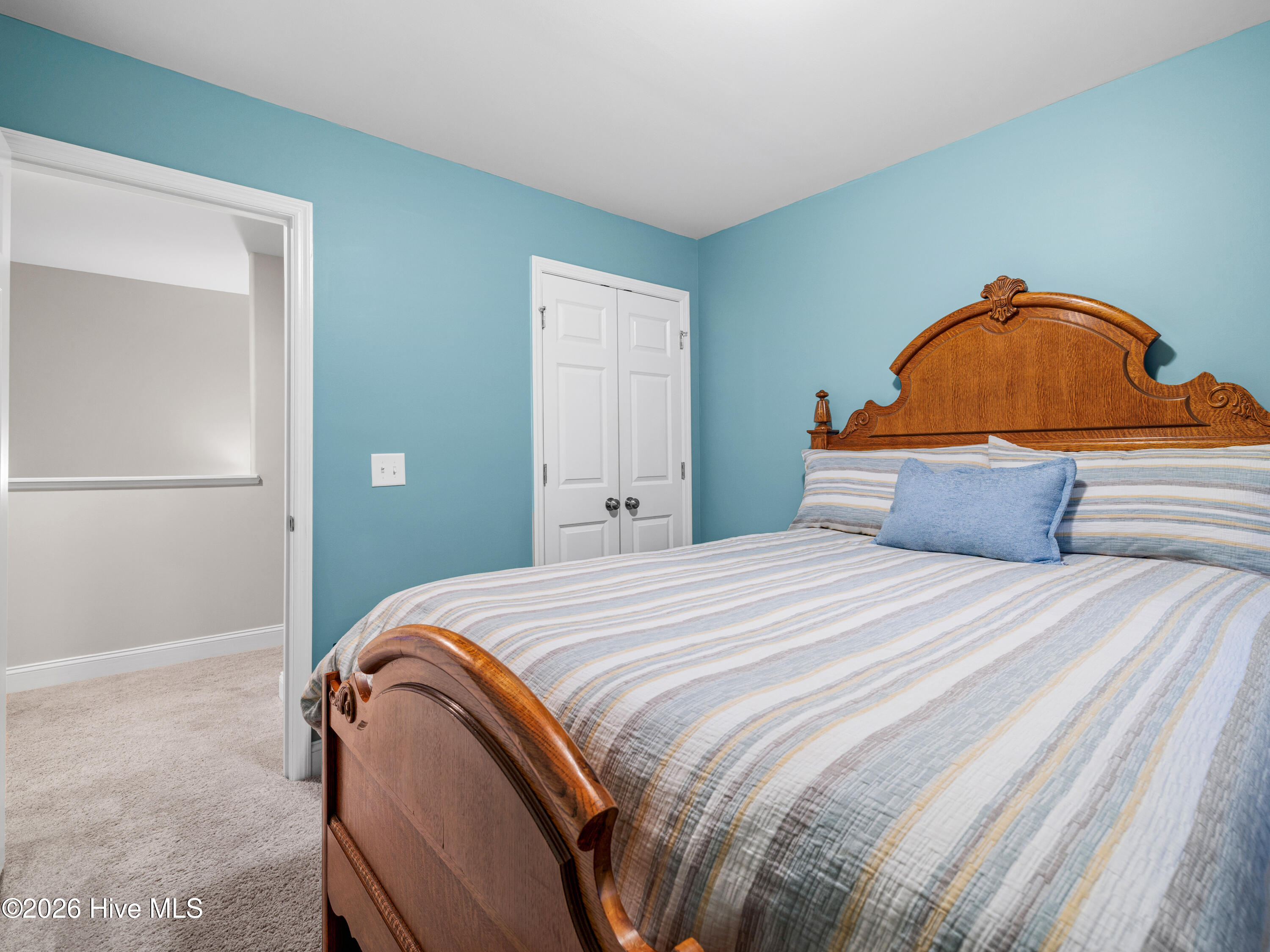 100549513 | Photo 44