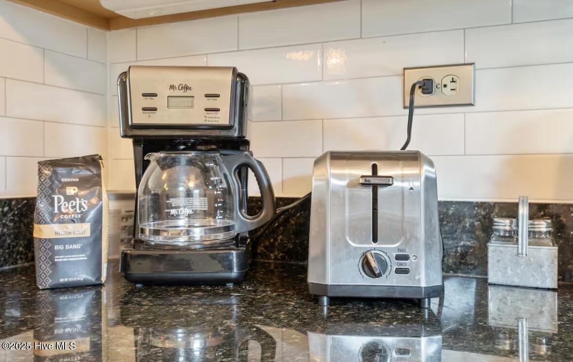 100488865 | Photo 11