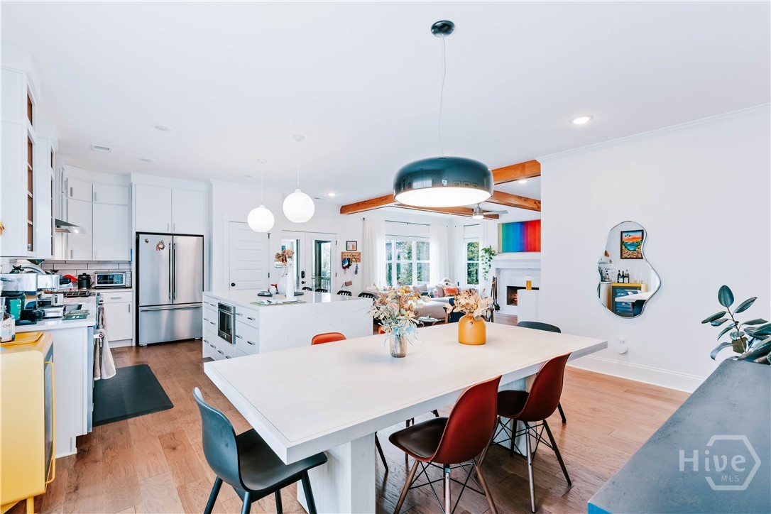 675 Sunset Drive