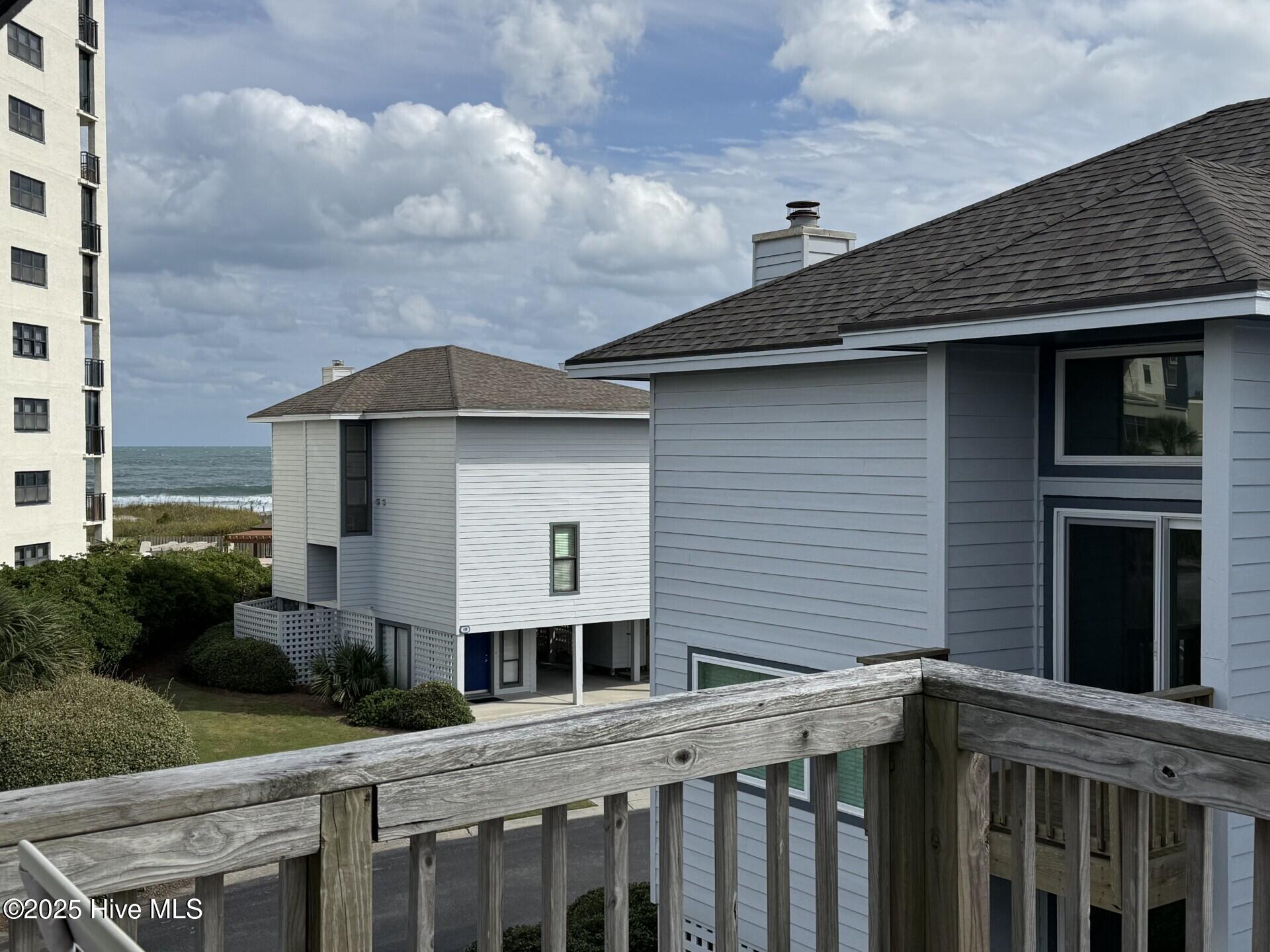 100536817 | Photo 19