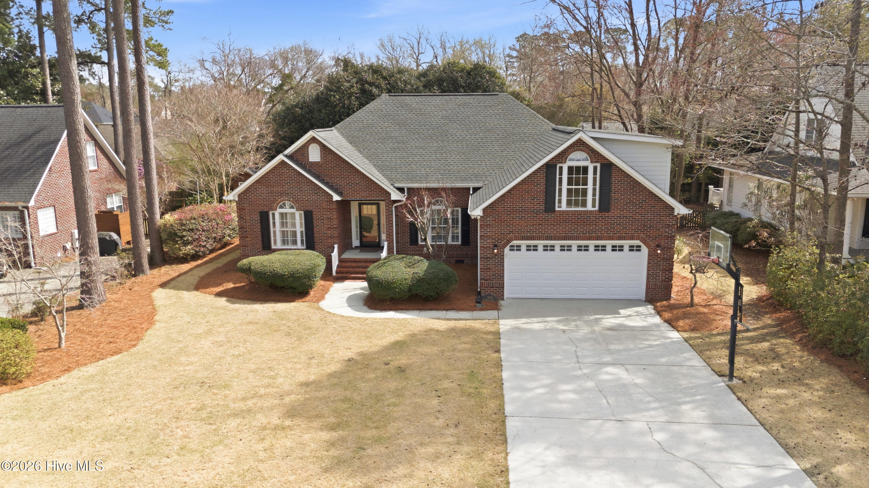 100560916 | Photo 84