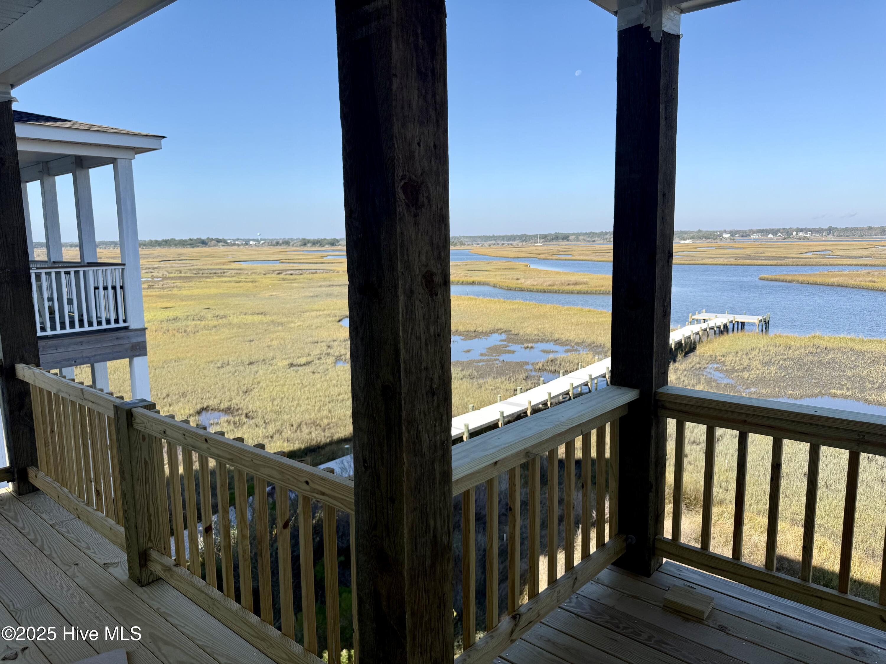 100496127 | Photo 35