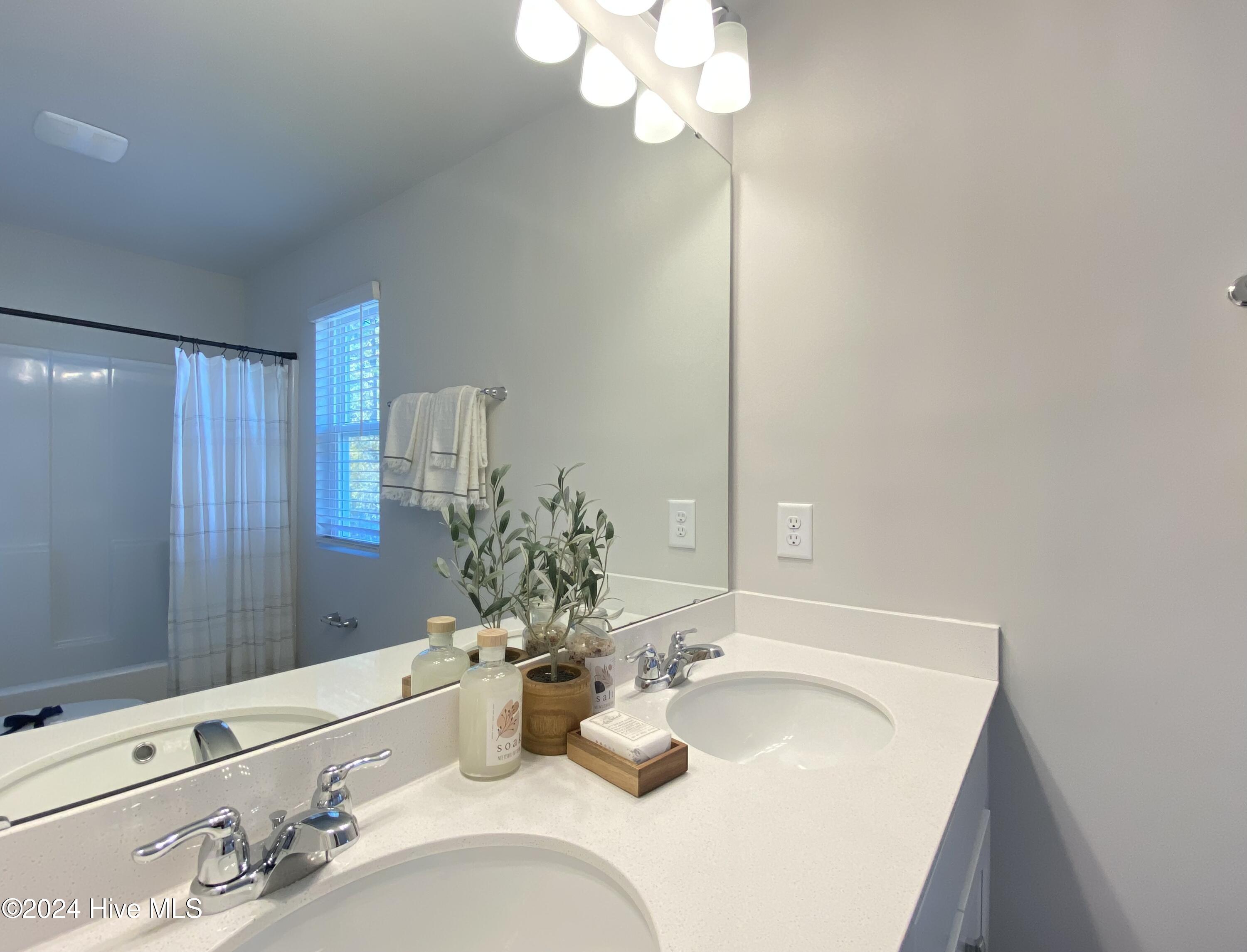 5191 Meagan Lane NE, Winnabow, NC 28479 – photo 11: Hall Bath Up