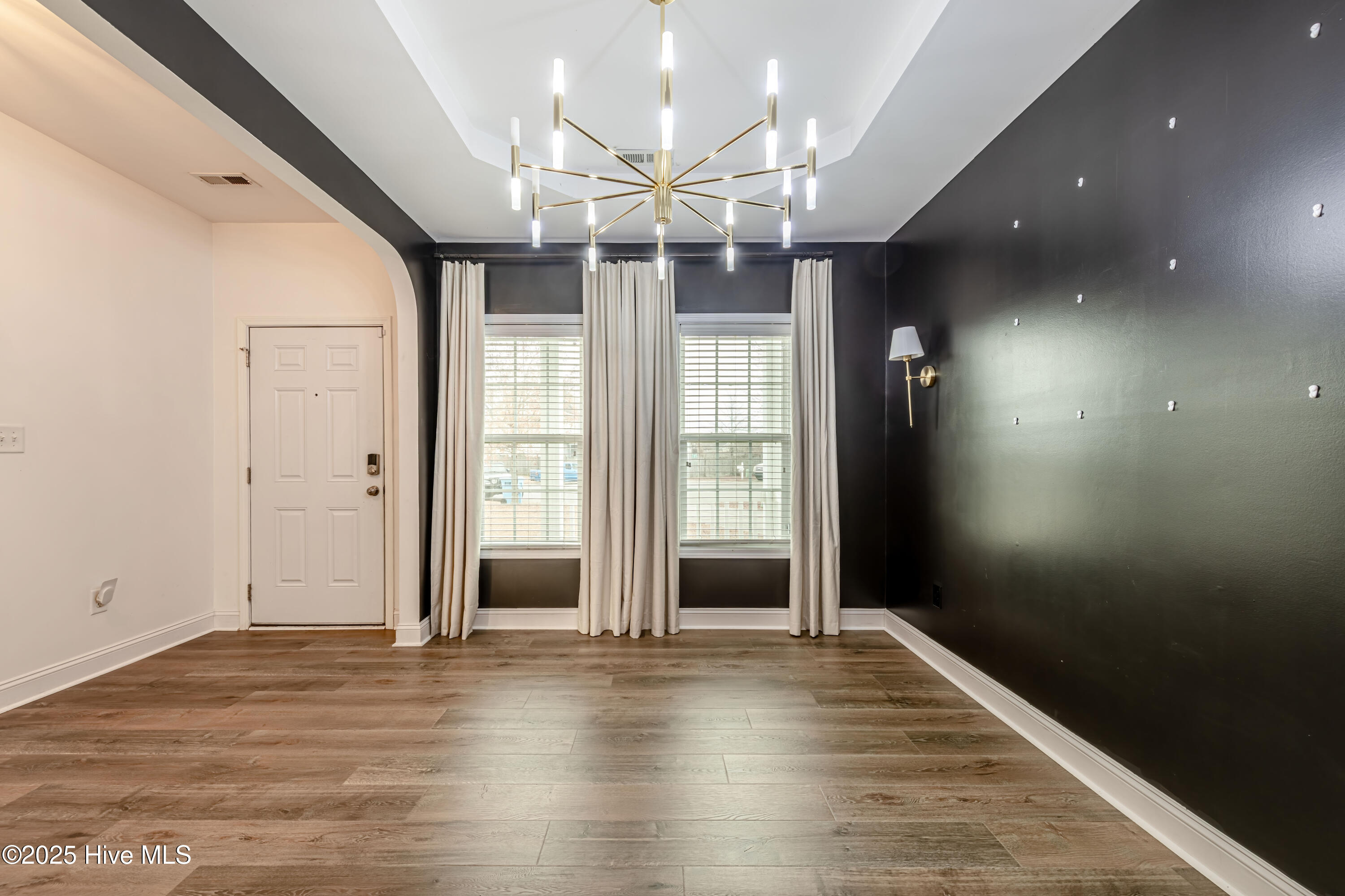 100546682 | Photo 10