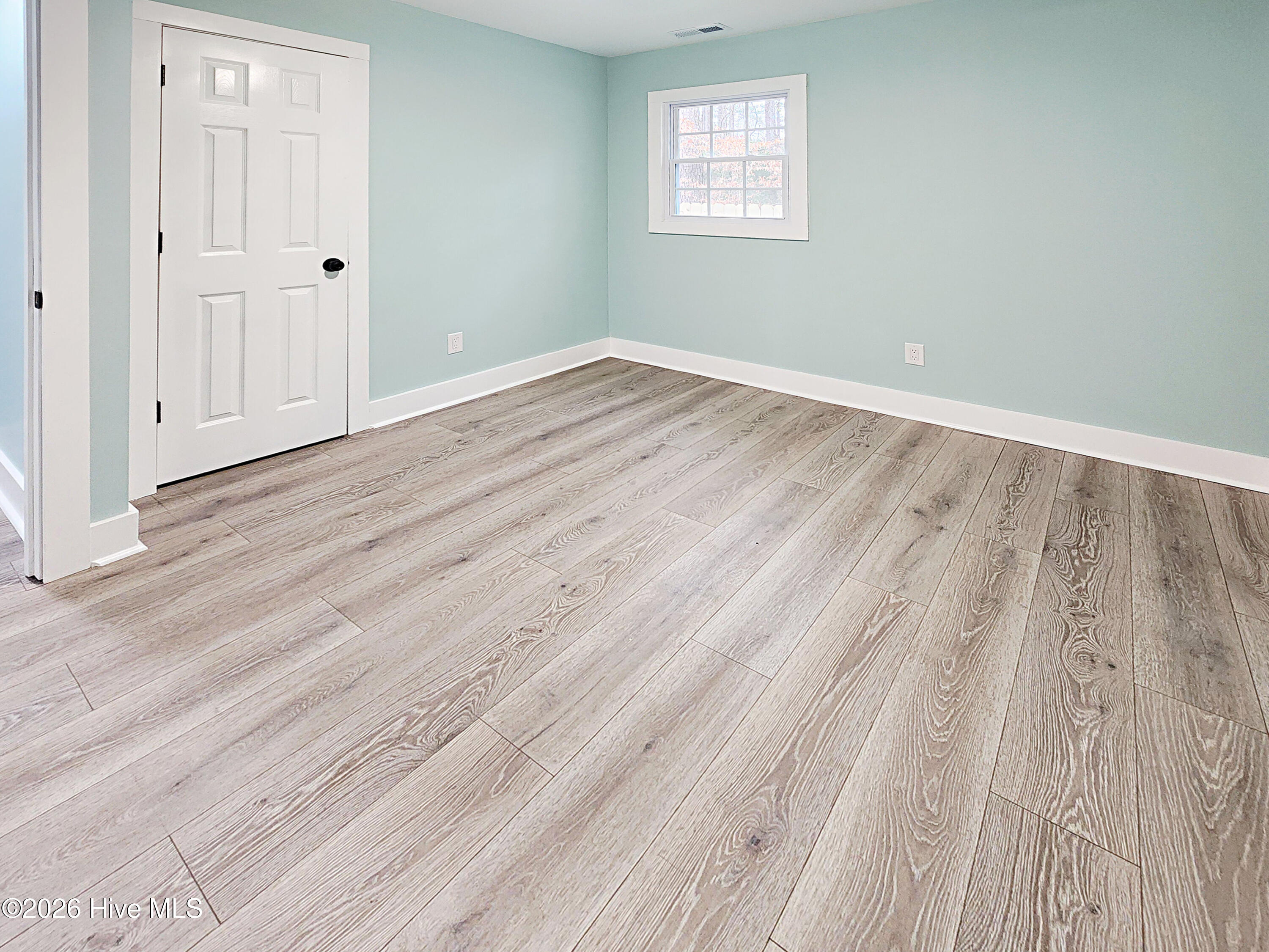 100552215 | Photo 34