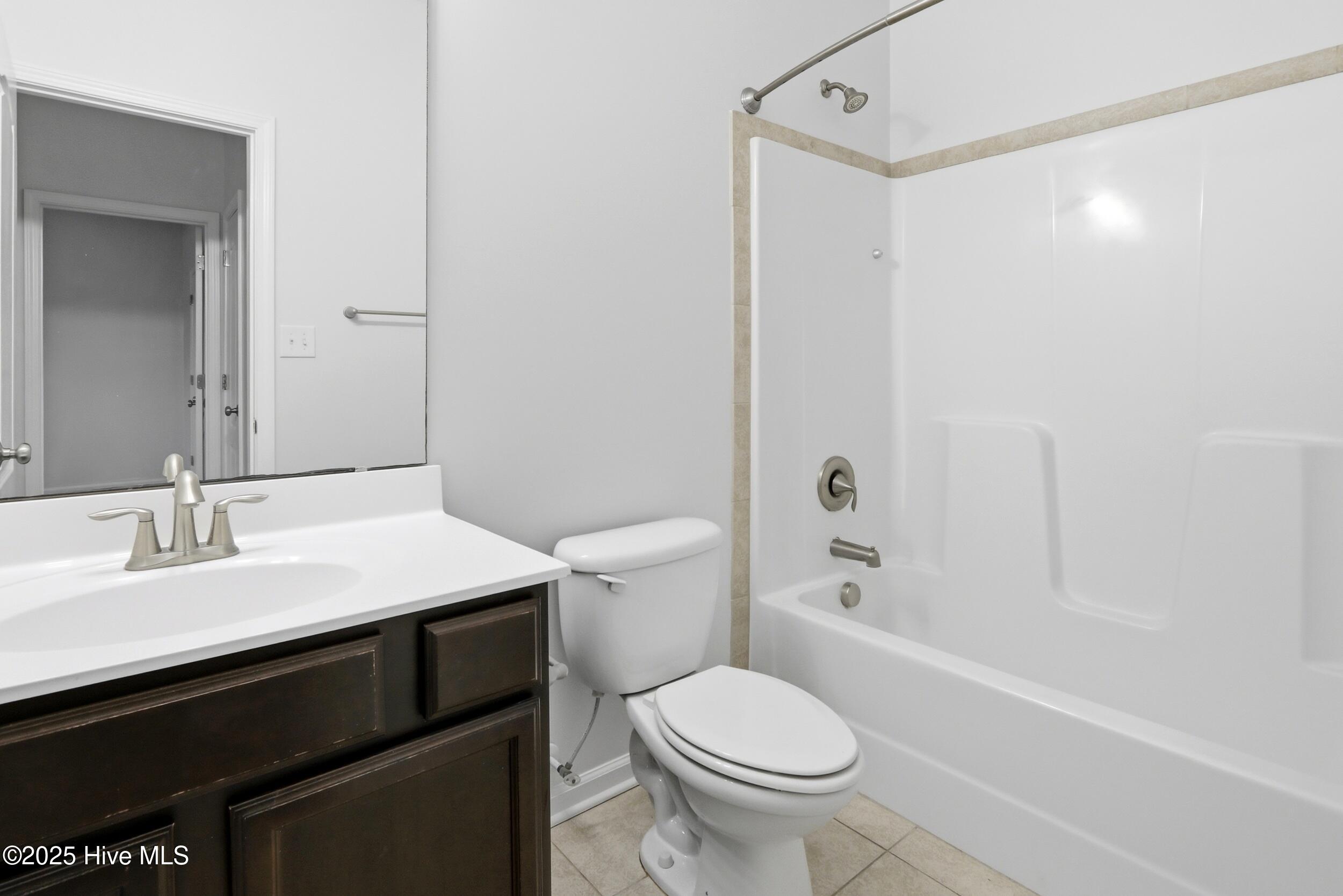 100545601 | Photo 25