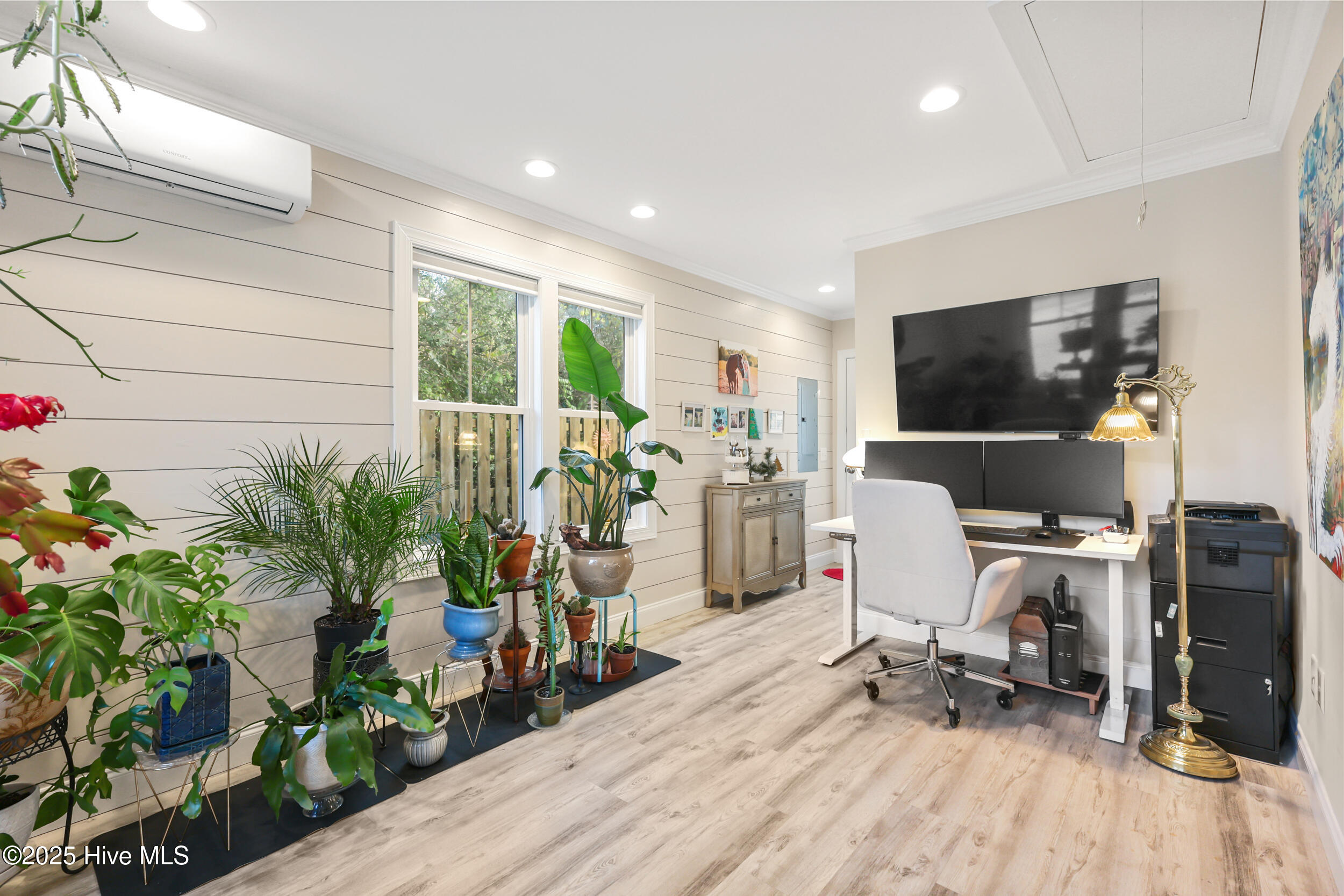 100545258 | Photo 14