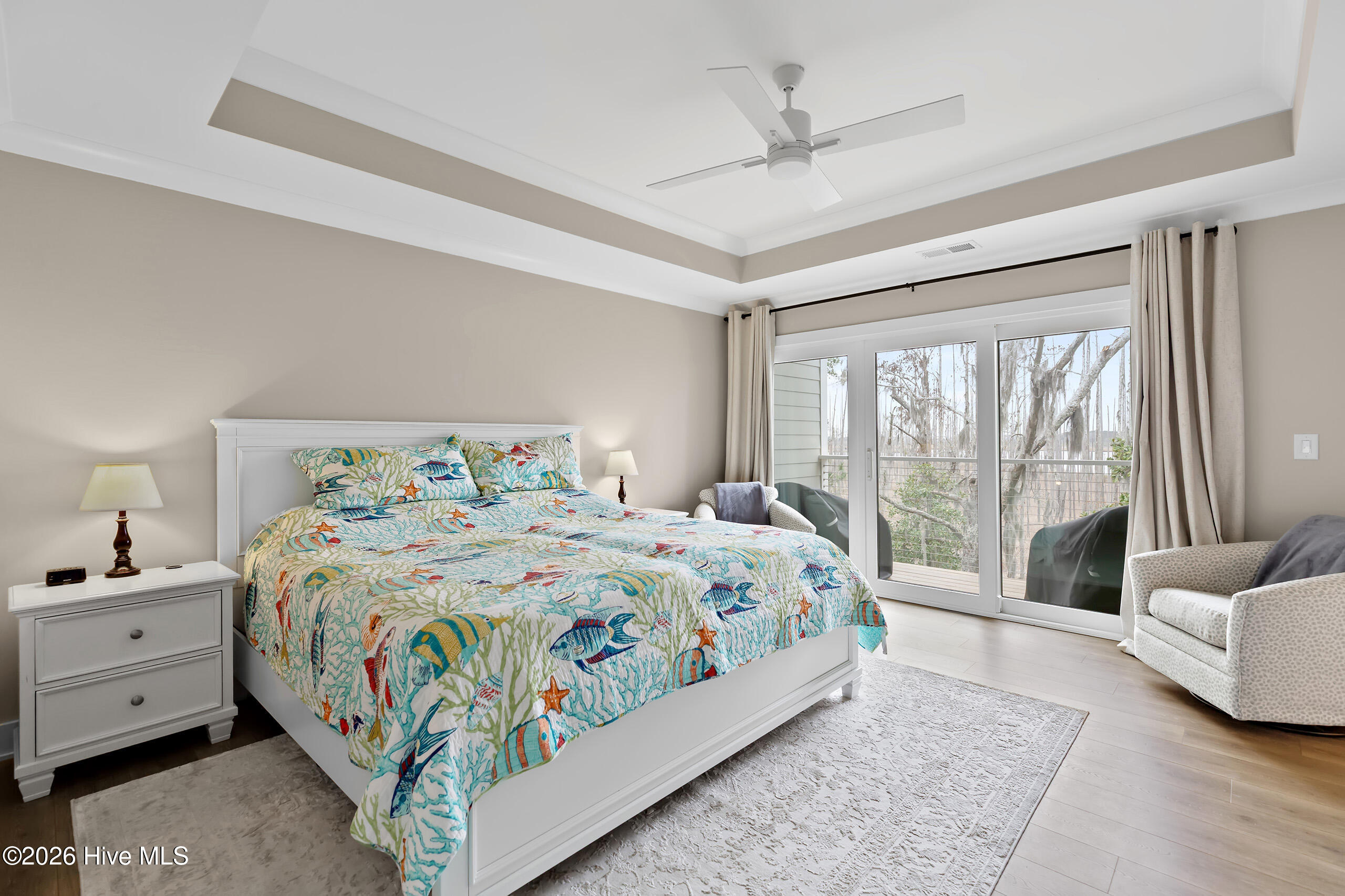 100563450 | Photo 33