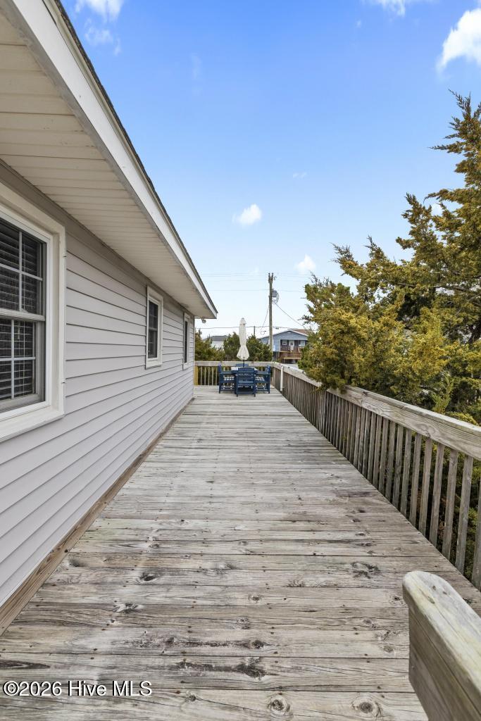 100557577 | Photo 32