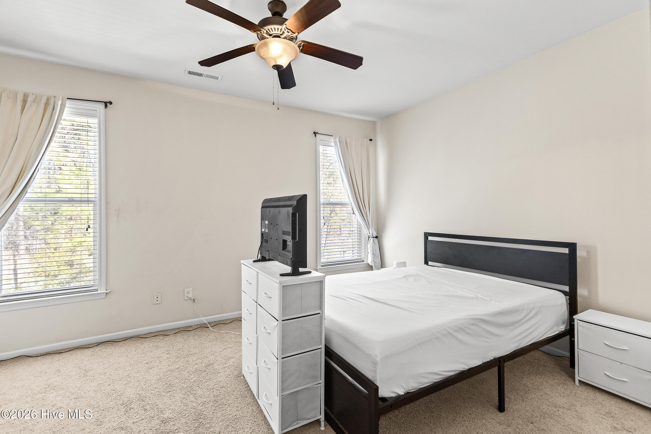 100561712 | Photo 14