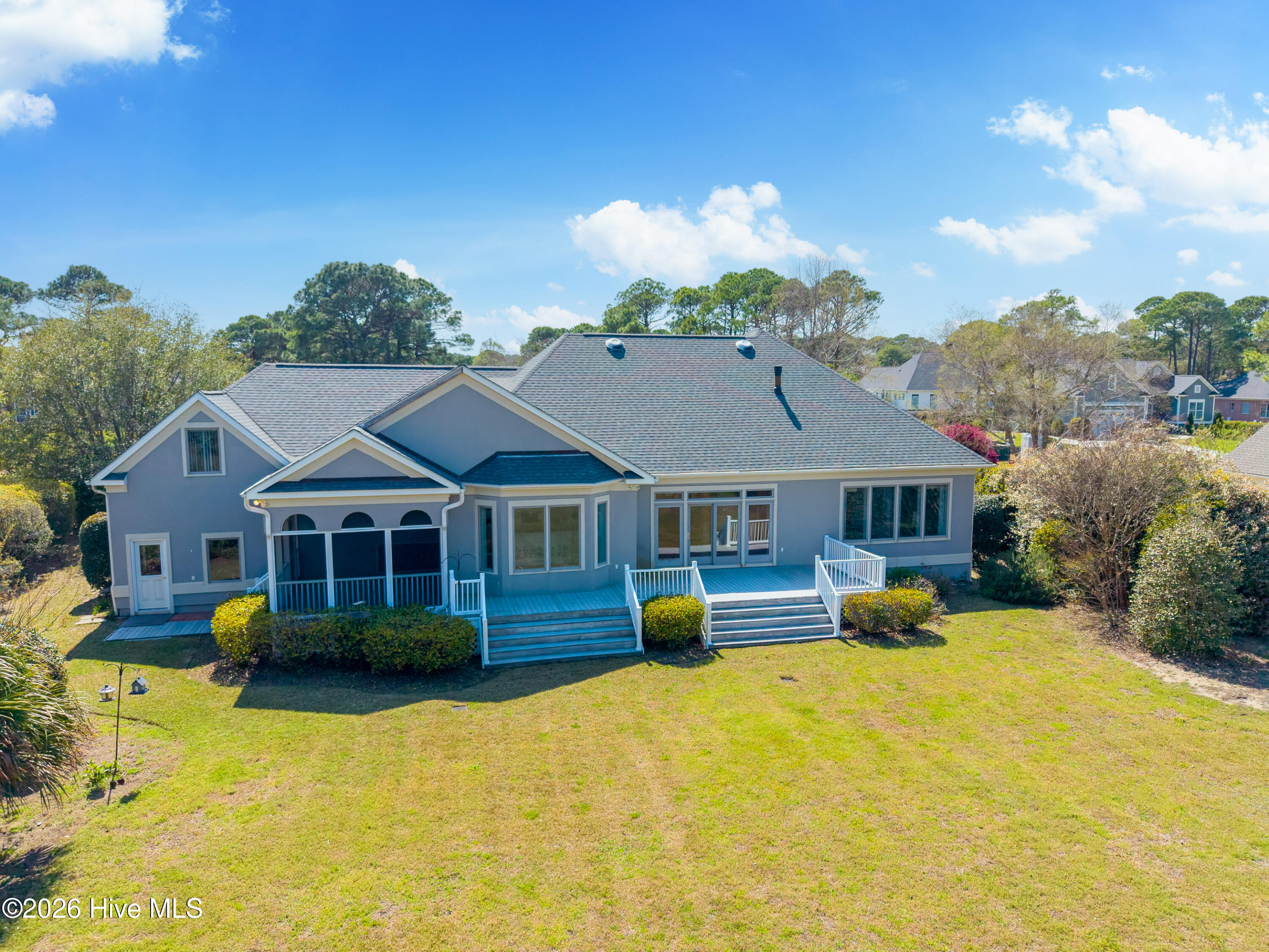 100564038 | Photo 49