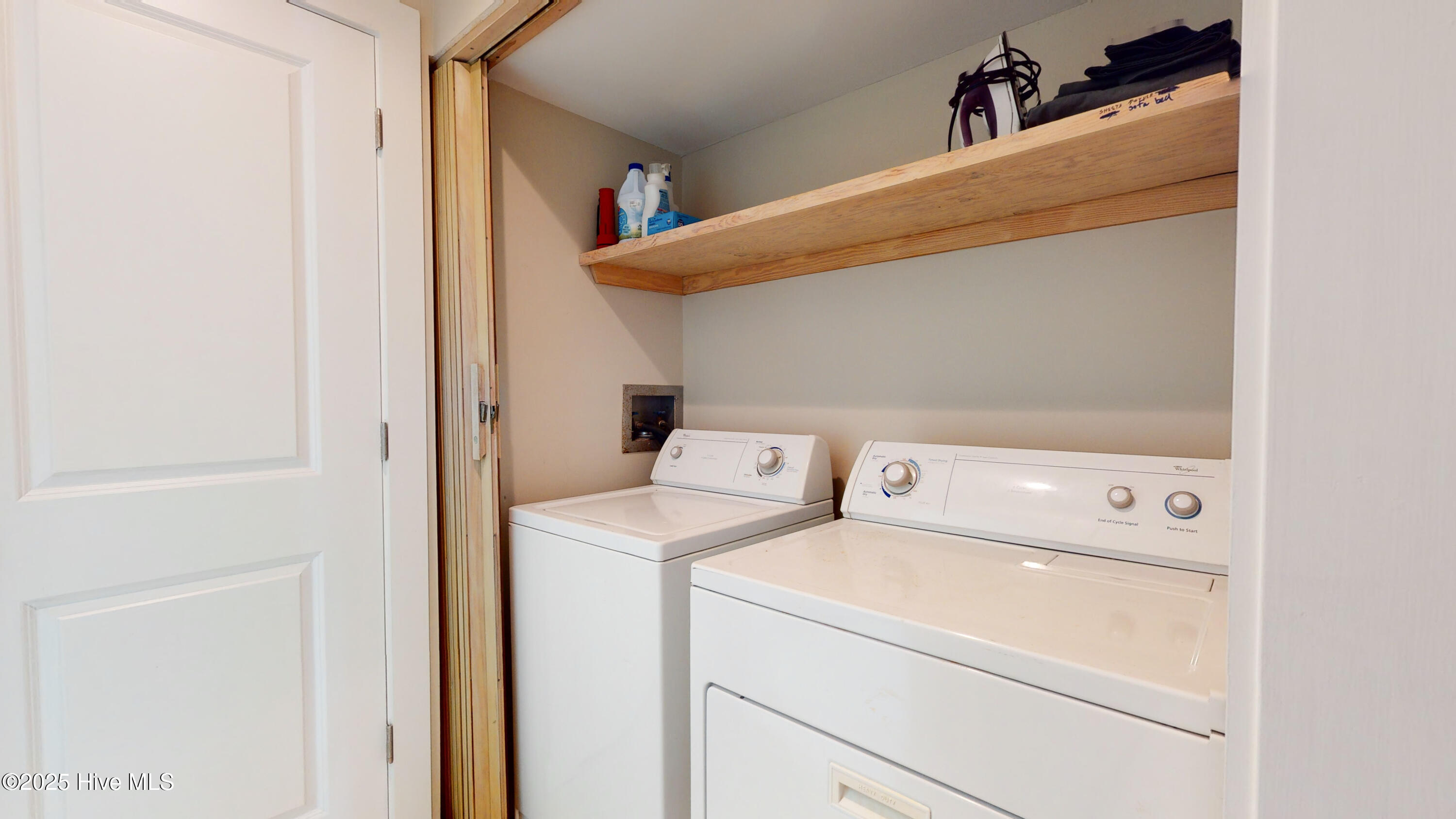 100563246 | Photo 26