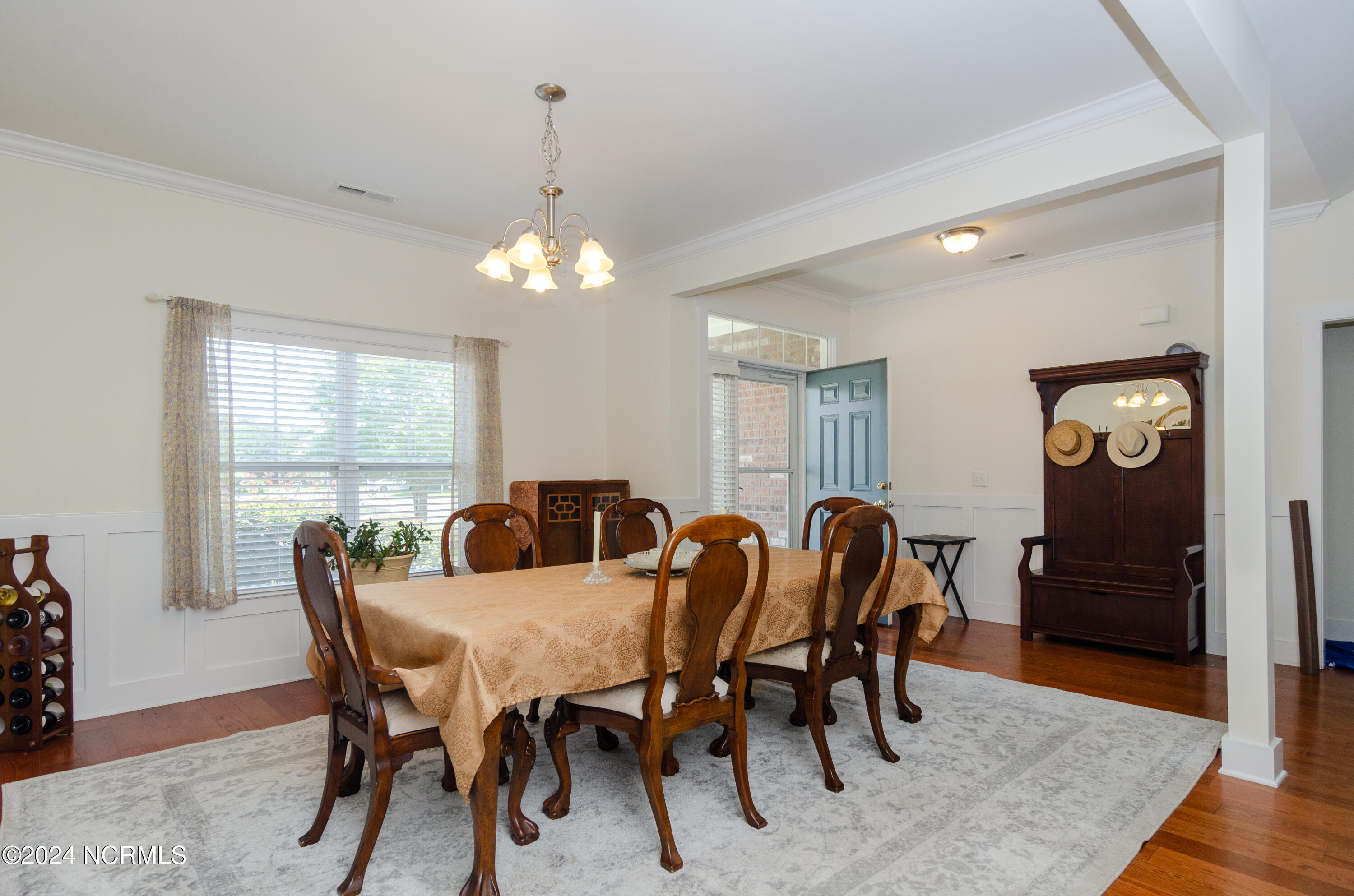 100470956 | Photo 17