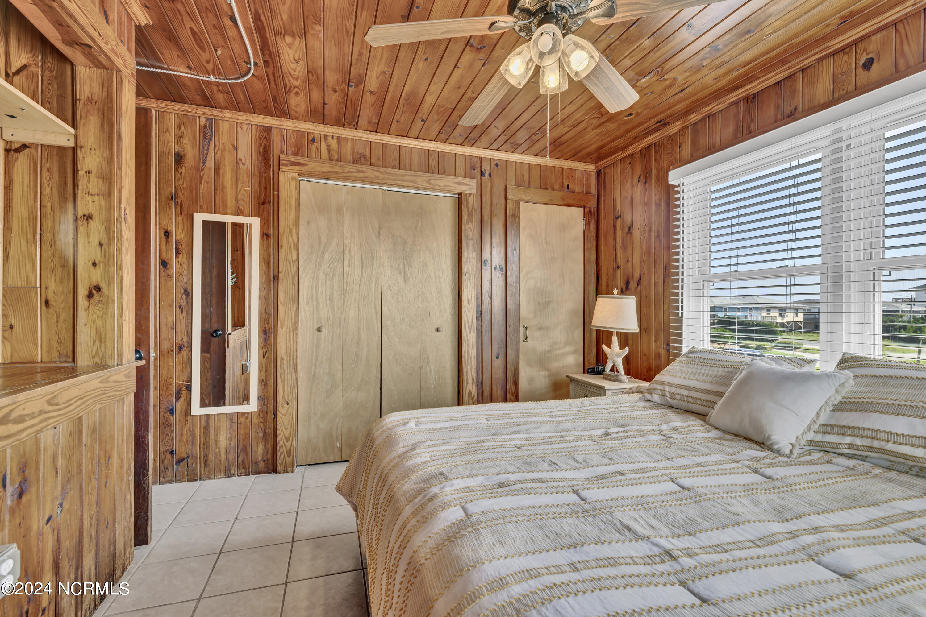 Undisclosed Address, Topsail Beach, NC, 28445