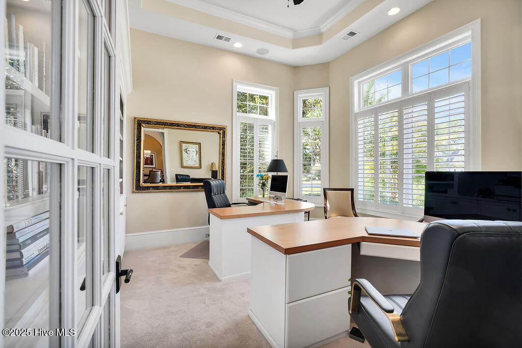 100535984 | Photo 37