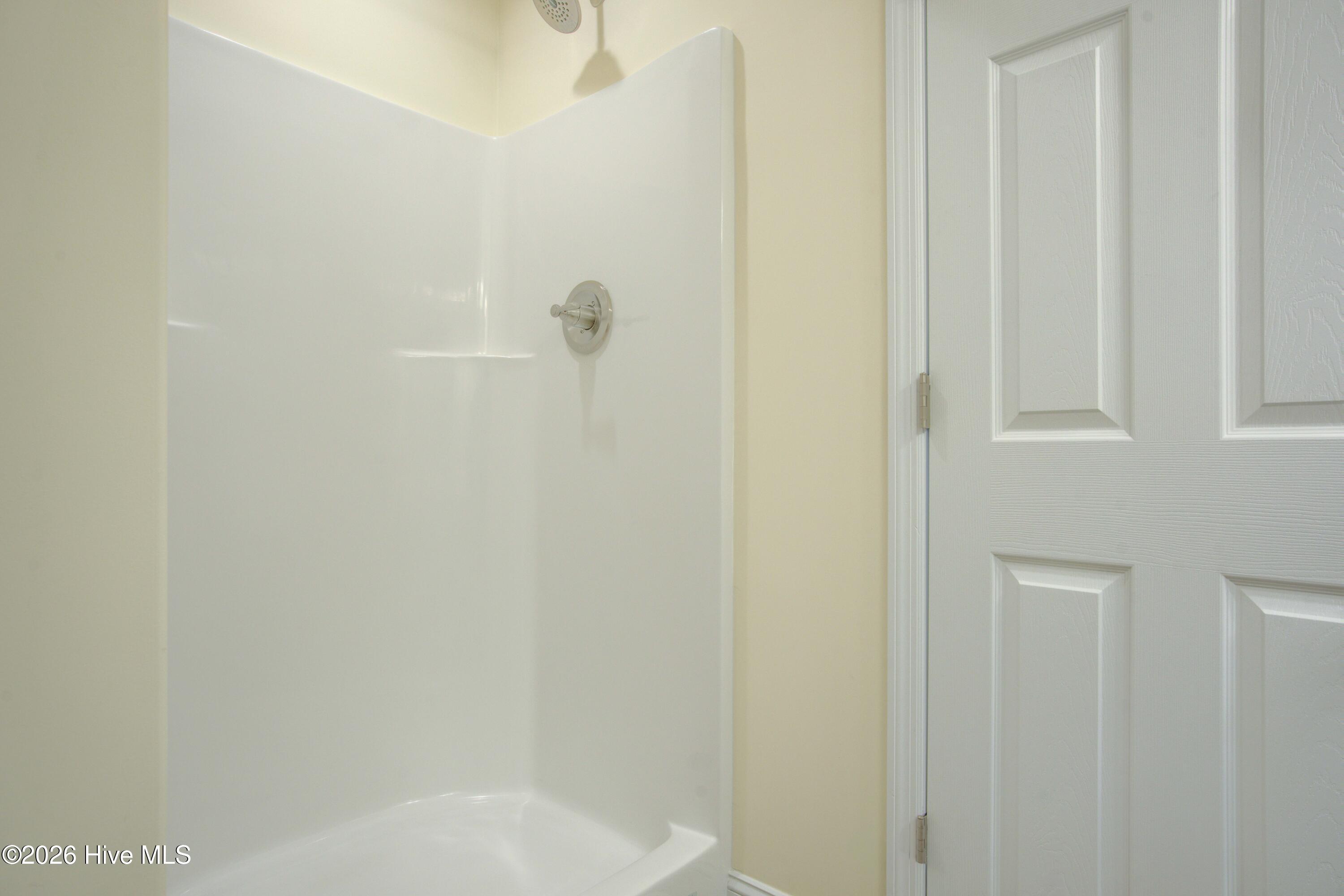 100557934 | Photo 19