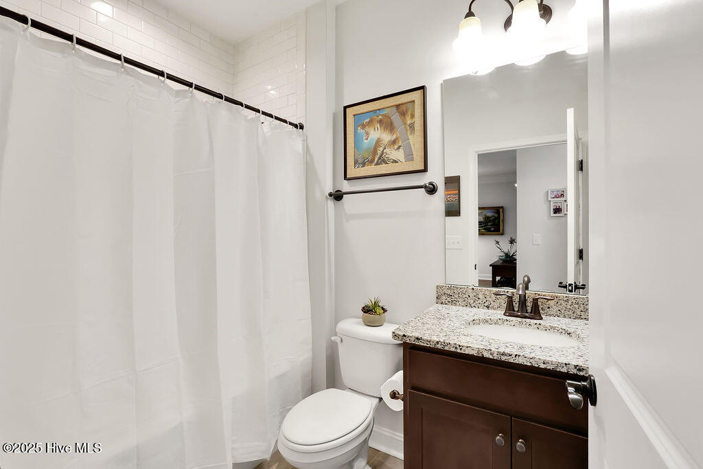 100546286 | Photo 25