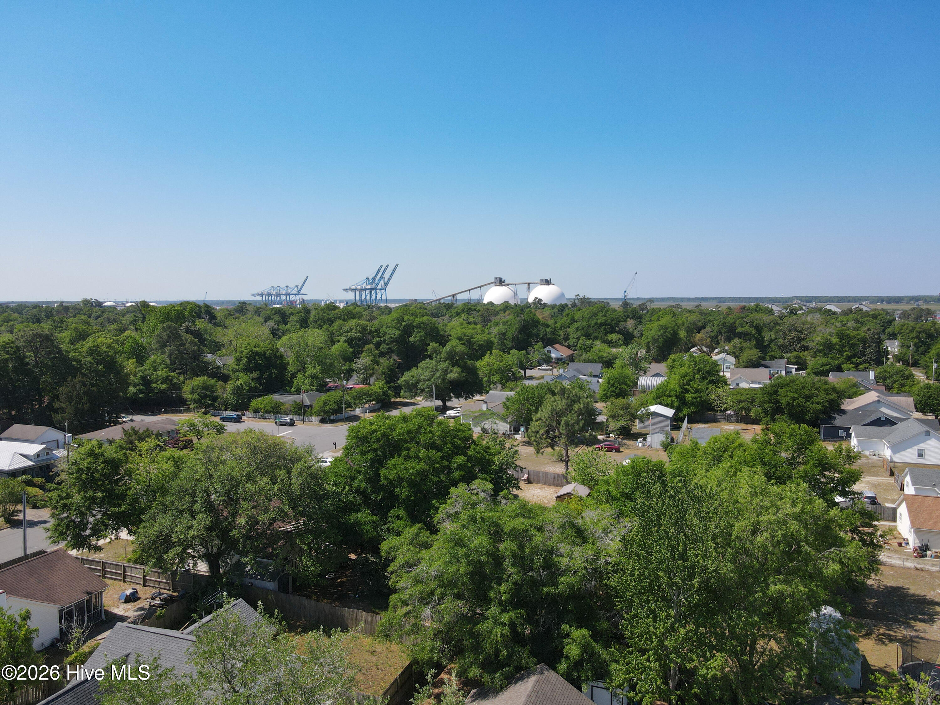 100568255 | Photo 79