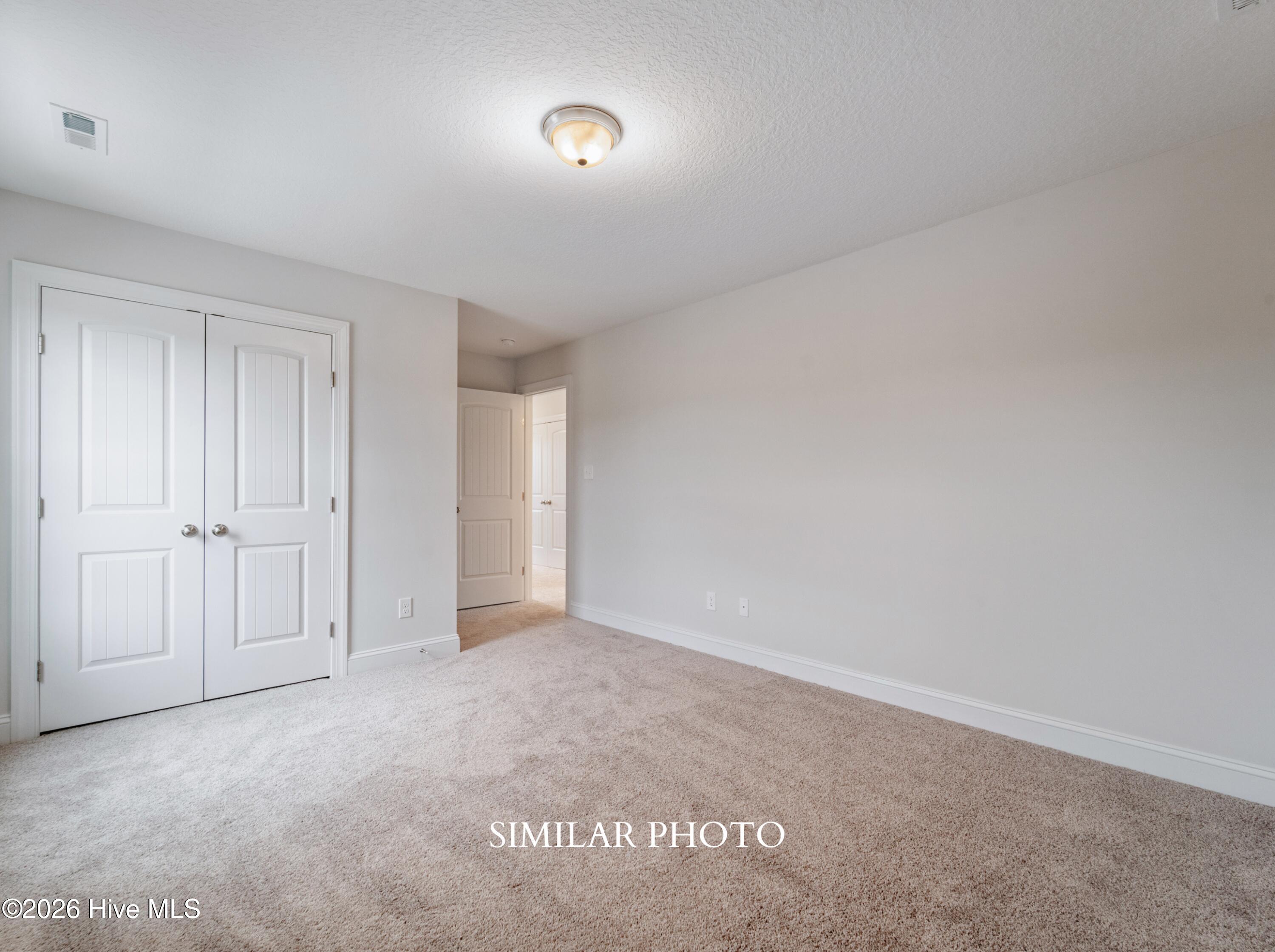 100563067 | Photo 27