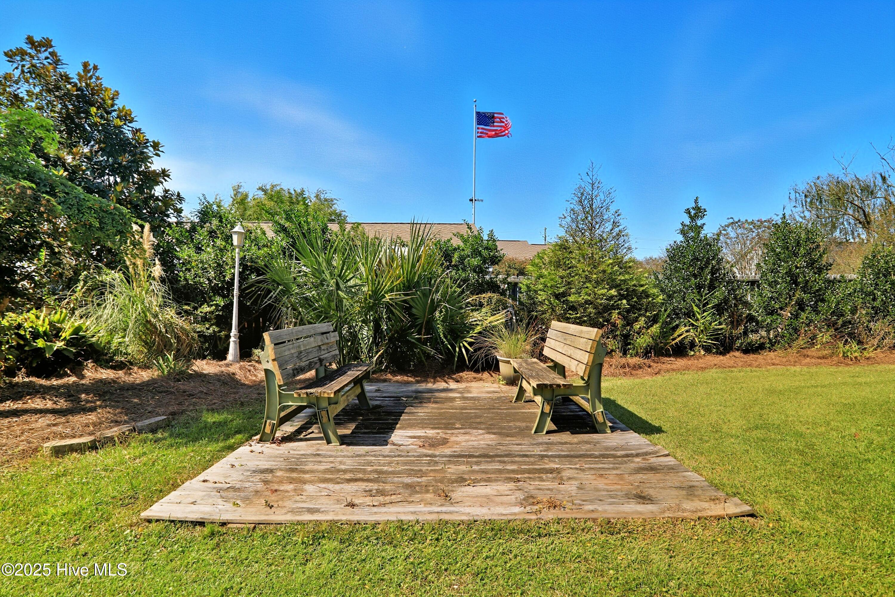 100532485 | Photo 43