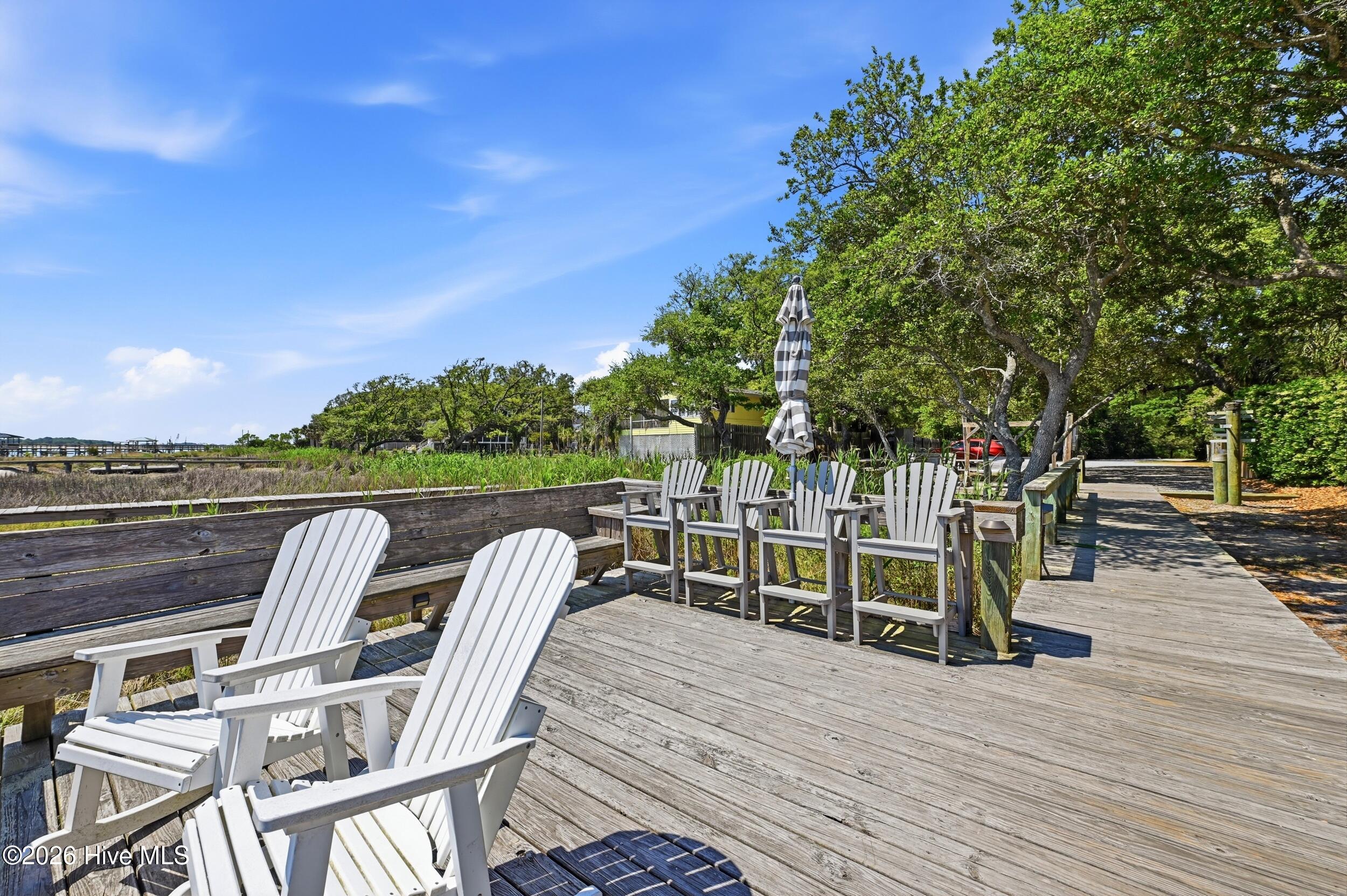 100570431 | Photo 53