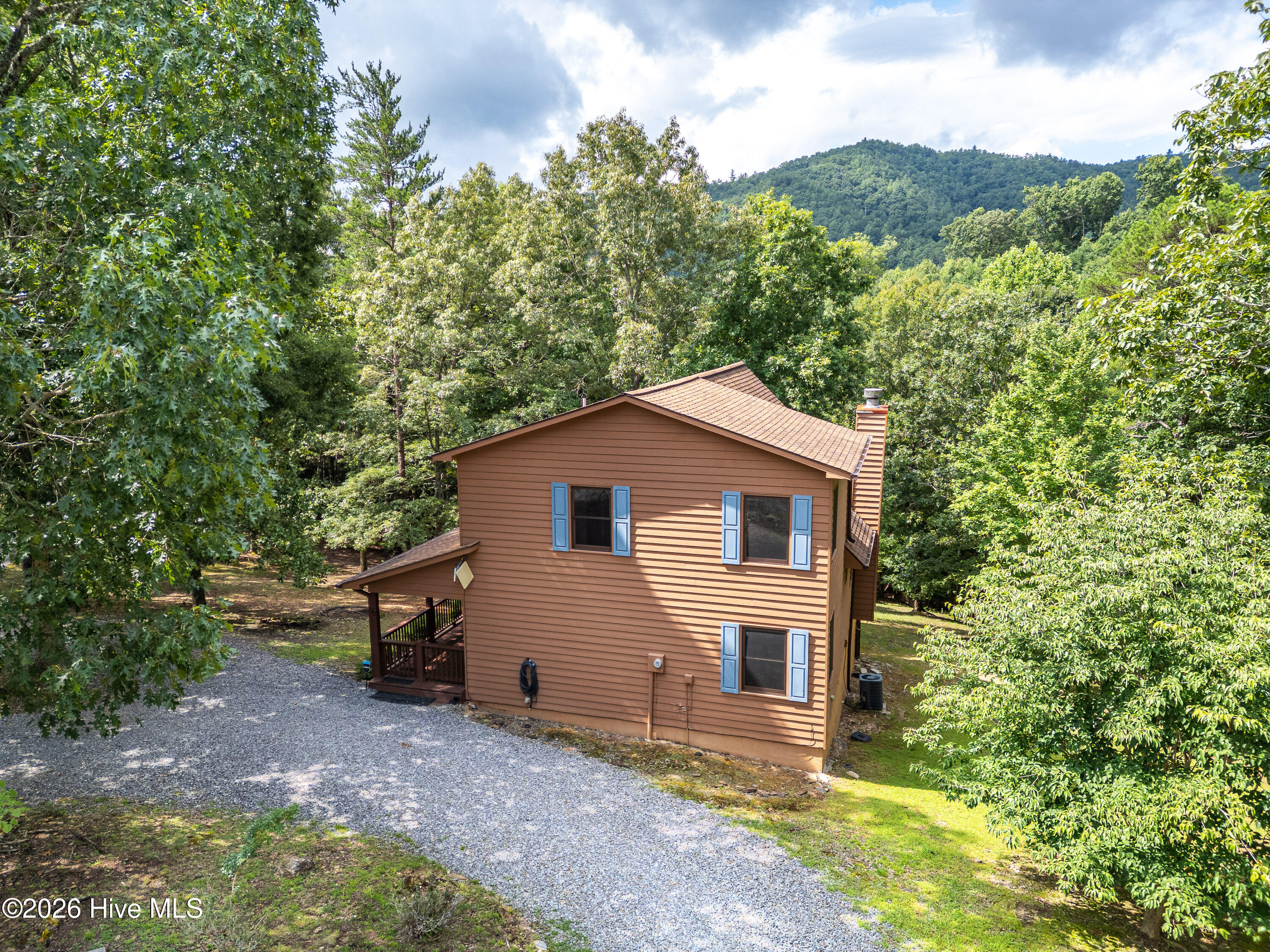62 Ellis Lane