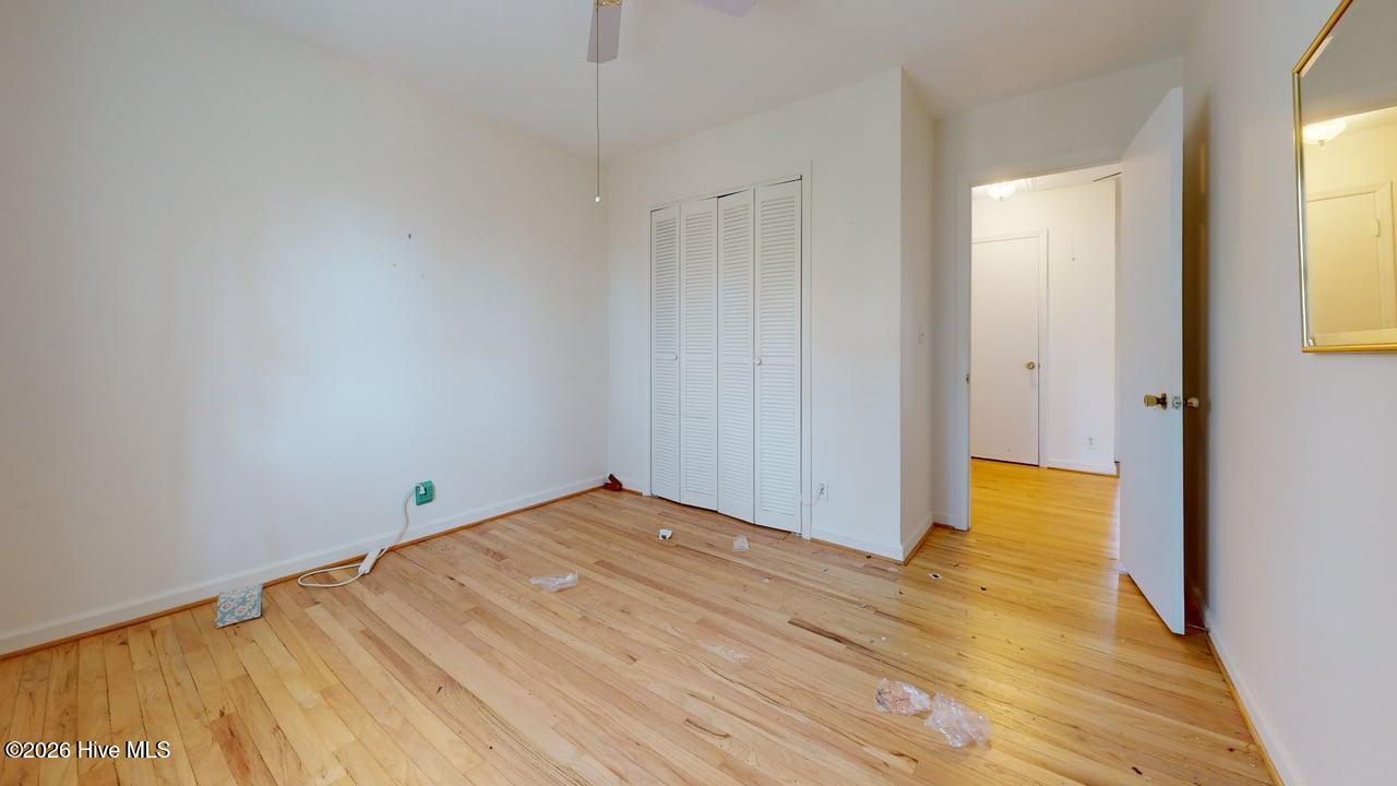 100553926 | Photo 18