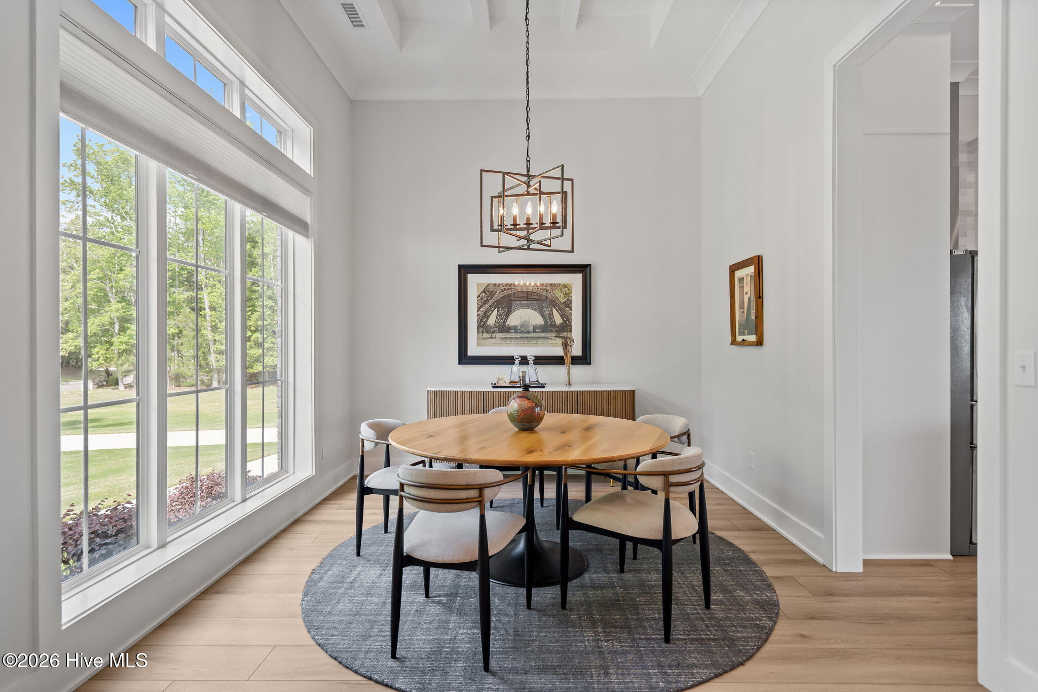 100566934 | Photo 23