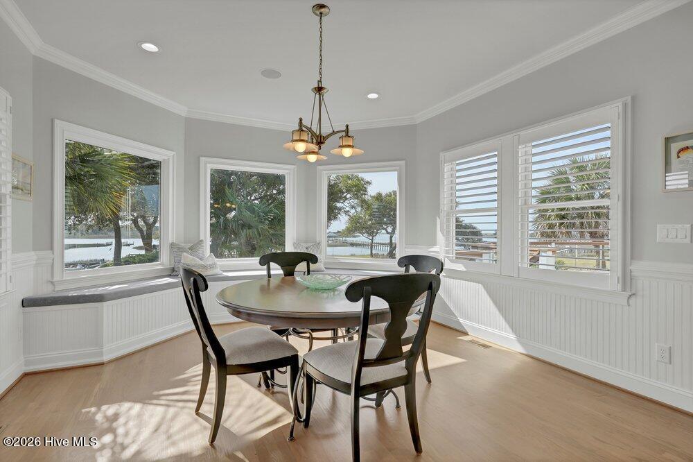 100563942 | Photo 17