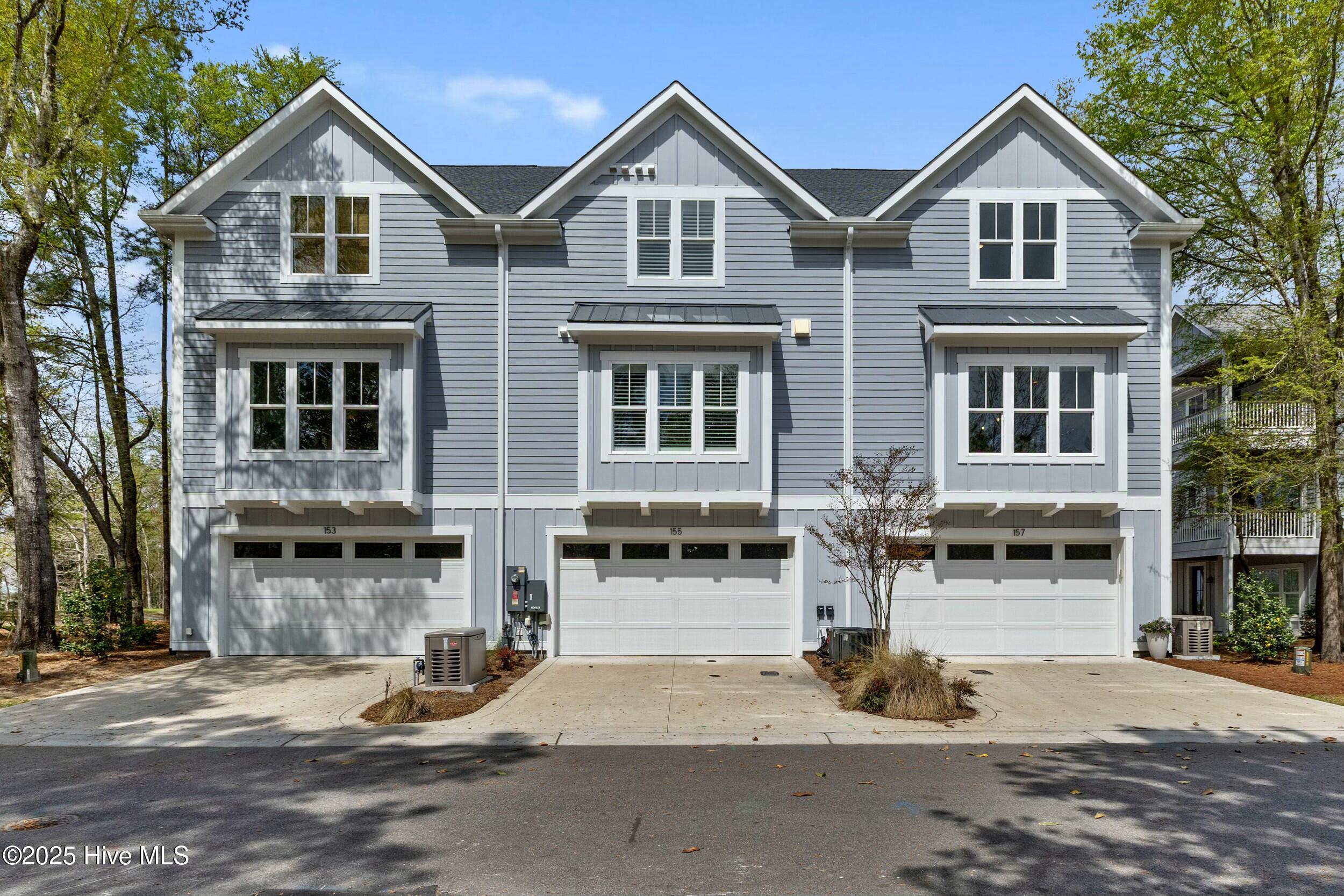 100498490 | Photo 48