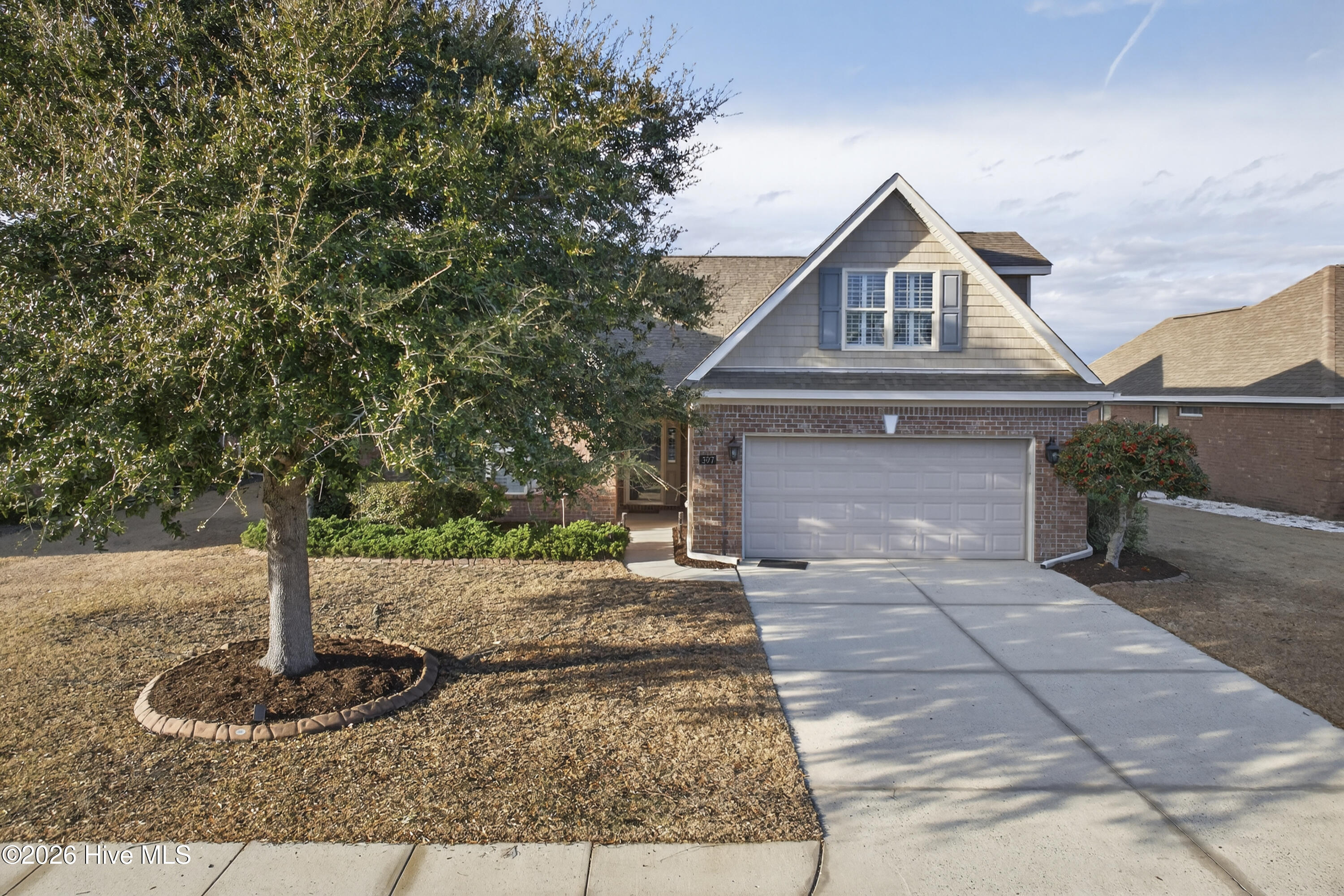 100550838 | Photo 51