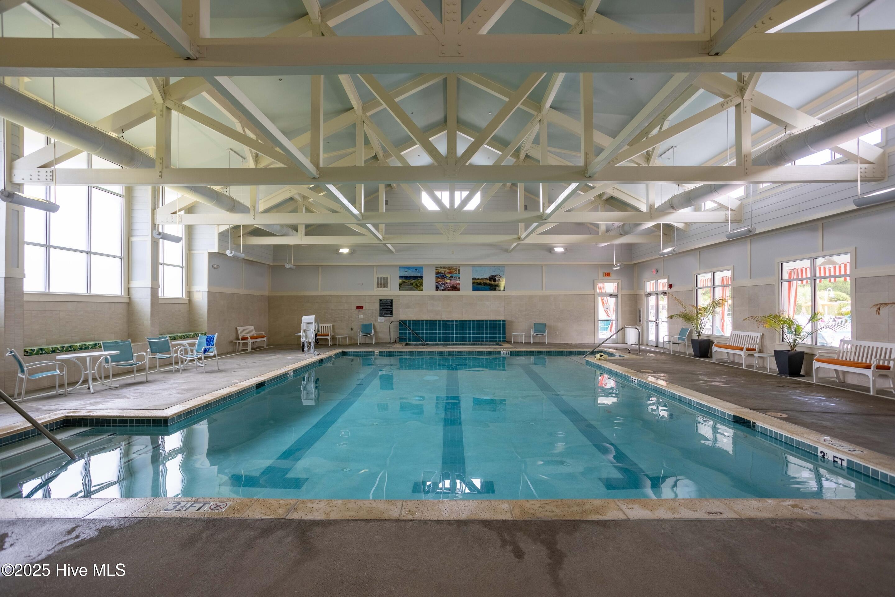 100531826 | Photo 65